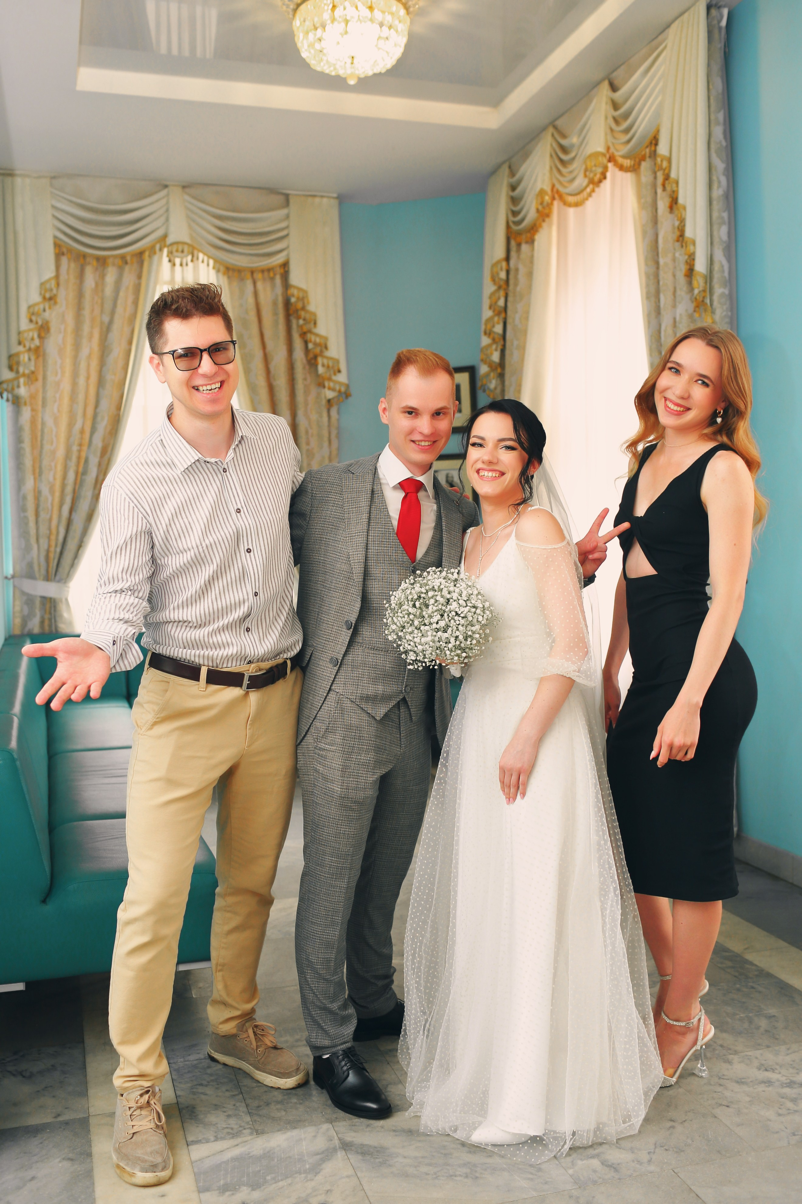 Съемка пары в отеле, на природе, в городе. Свадебный и репортажный фотограф в Ярославле и Санкт-Петербурге Роман Микрюков