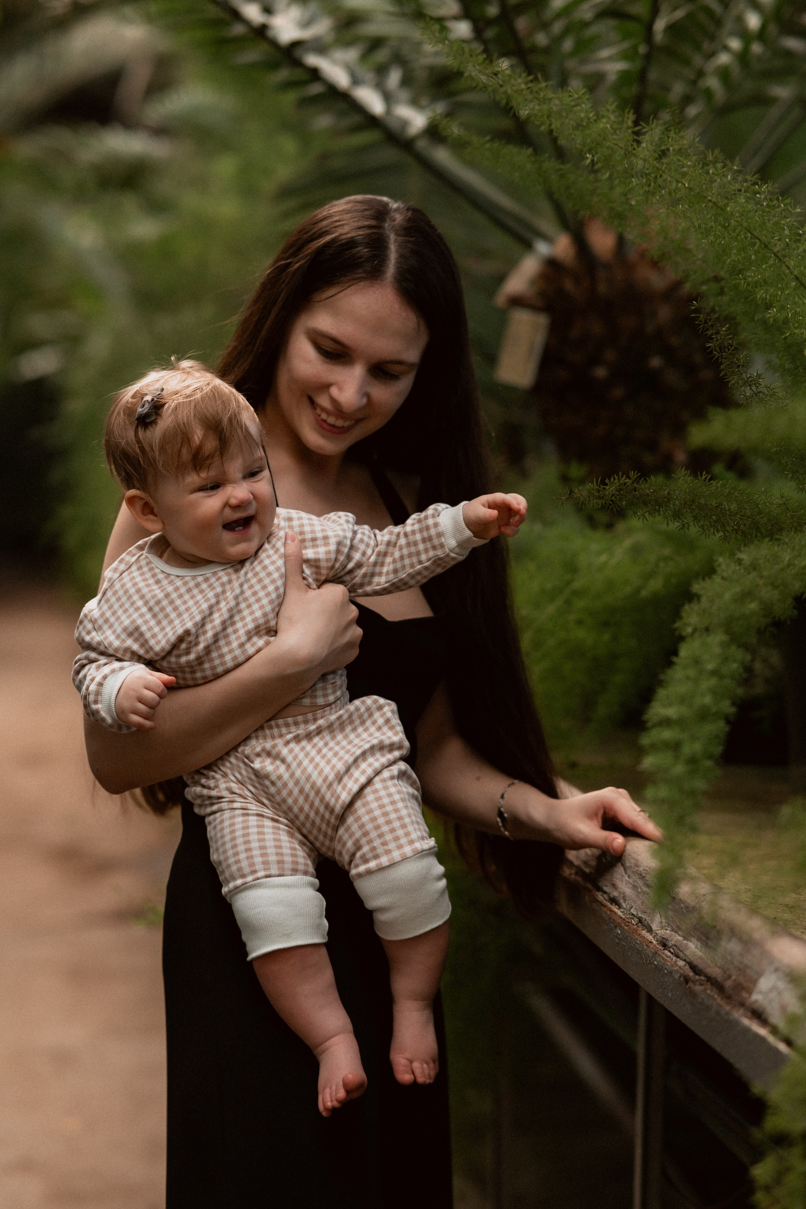 Илья, Ирина и Ева в Оранжерее. Семейный и свадебный lifestyle-фотограф в Москве Мария Петрова