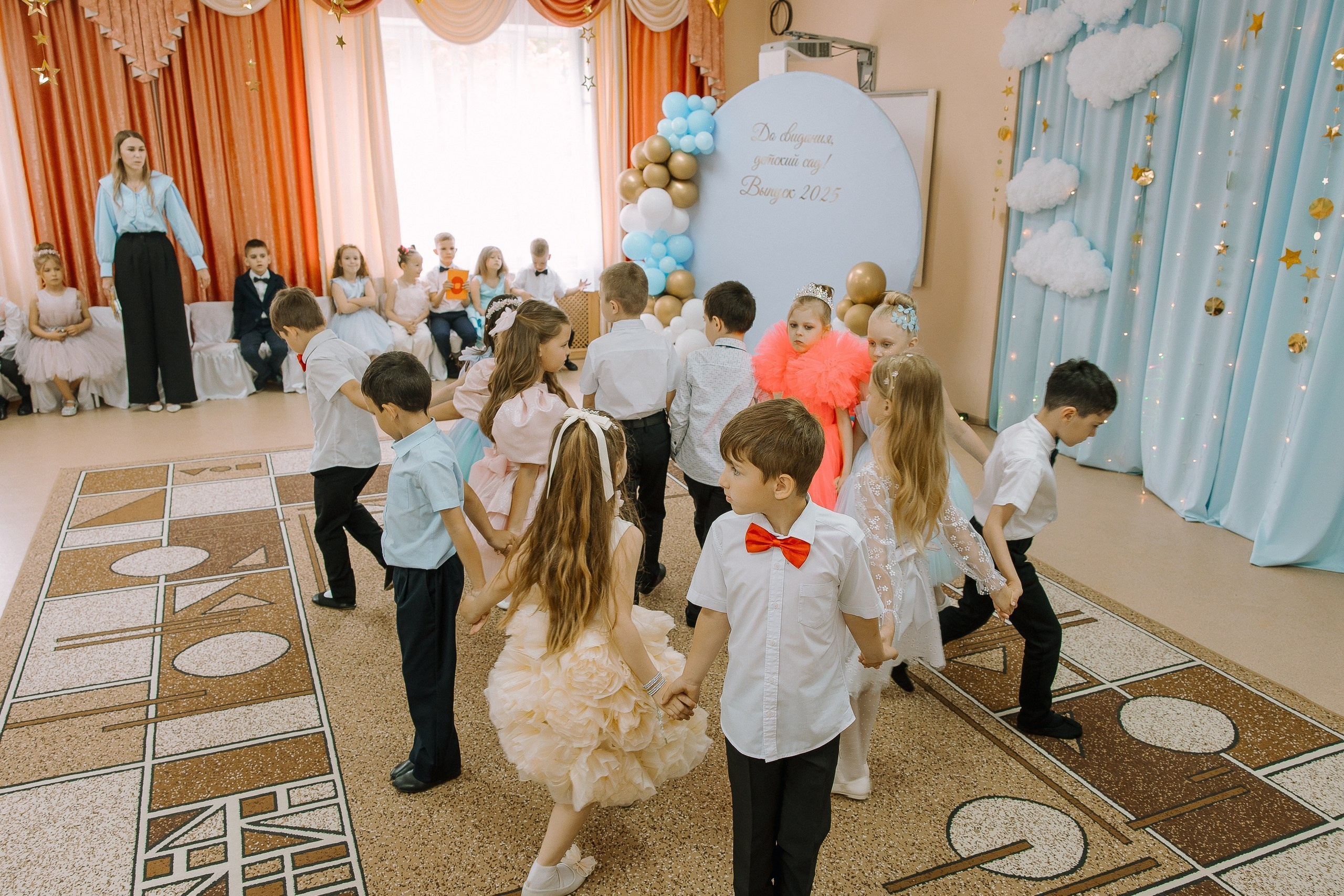 Выпускной в ДС -29. Выпускные альбомы Натальи Бутко: Новороссийск, Анапа, Геленджик