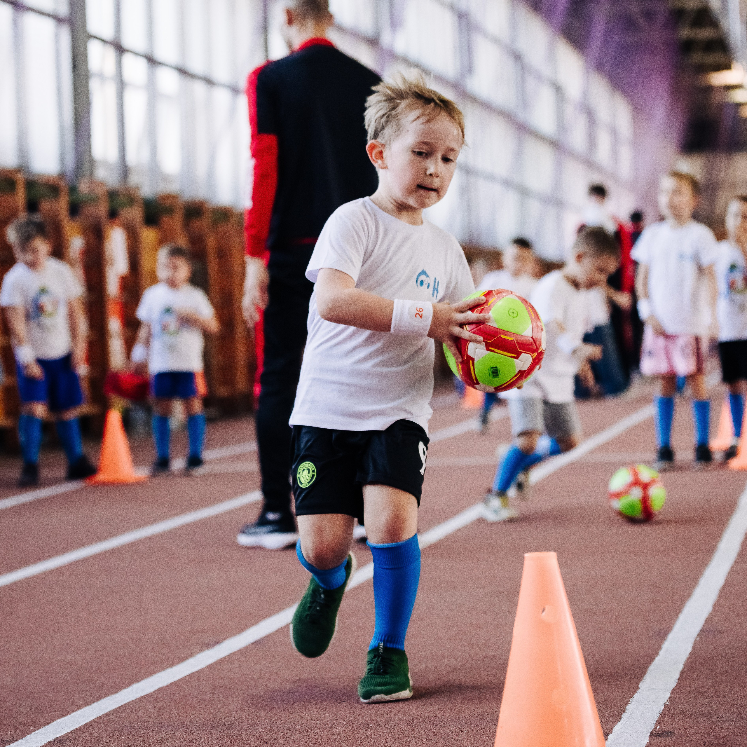 Детский праздник от футбольной школы «Надеждик» // 29.09.2024. Денис Прохоров Фотограф в г. Магнитогорск