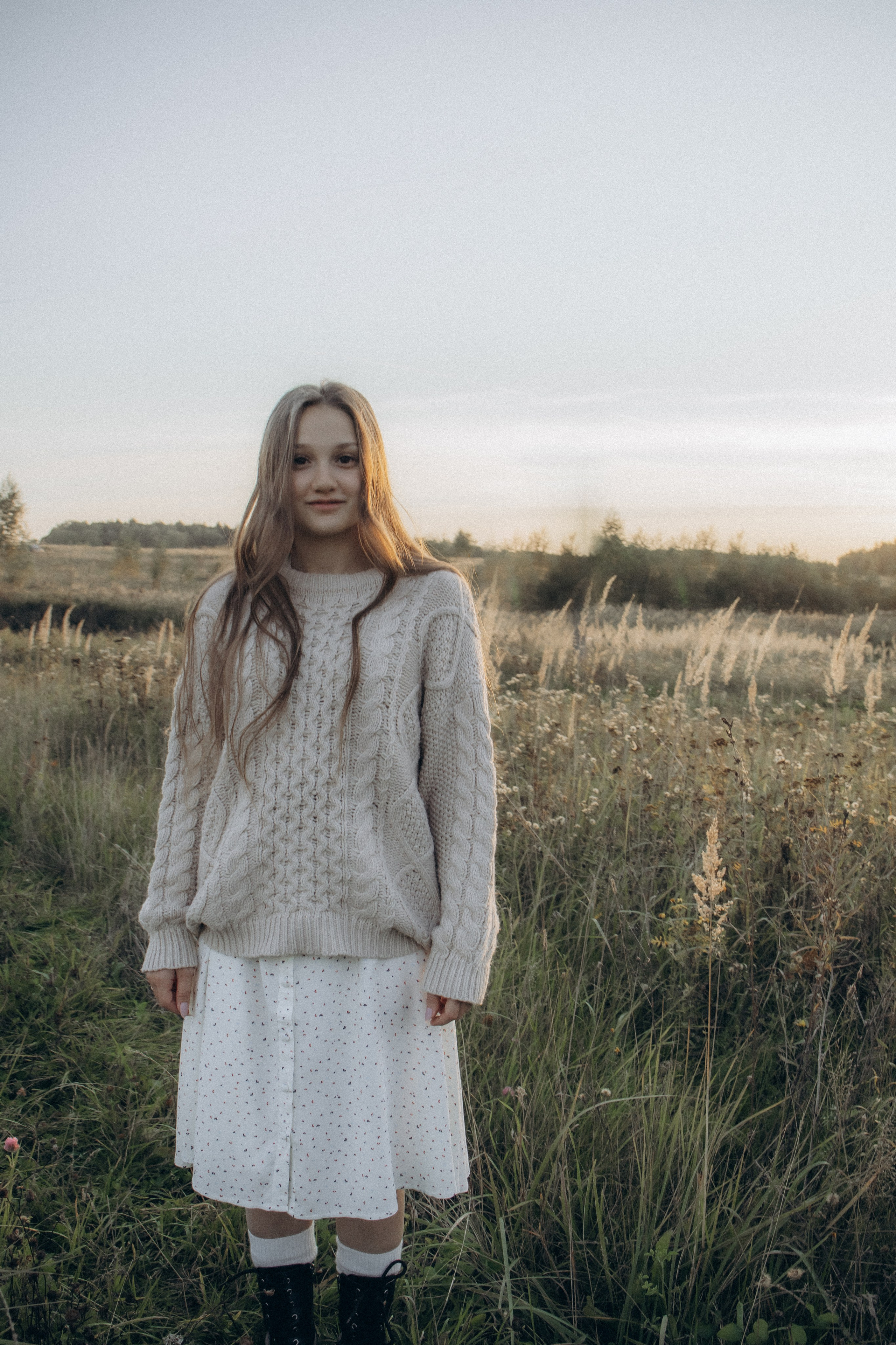 Юля. Осенняя фотосессия в поле. Юлия Левада Семейный и женский фотограф
