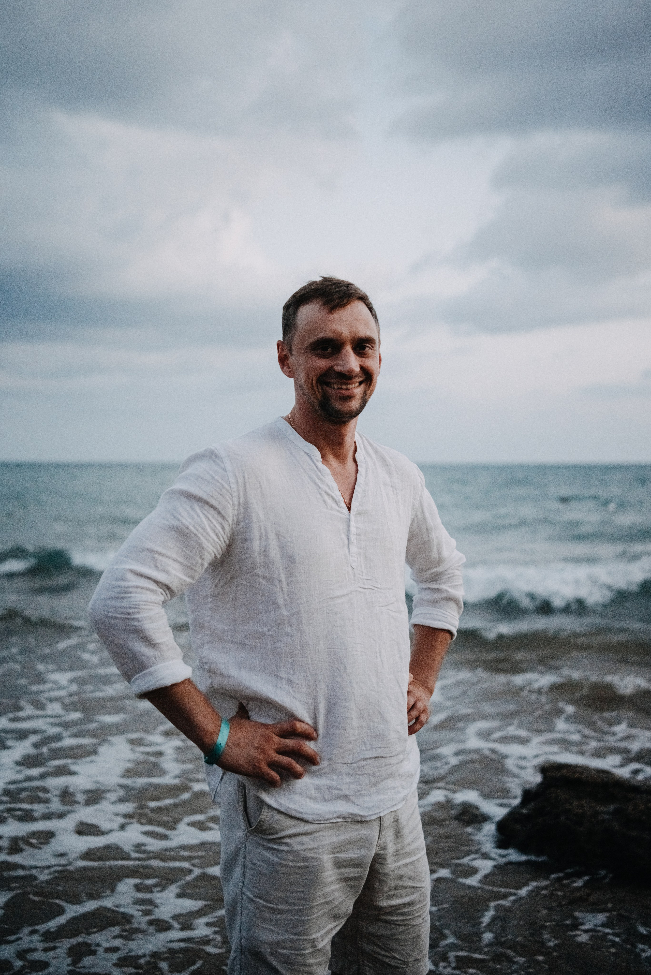 Съемка пары на море. Портретный и свадебный фотограф в Тбилиси • xeniqo