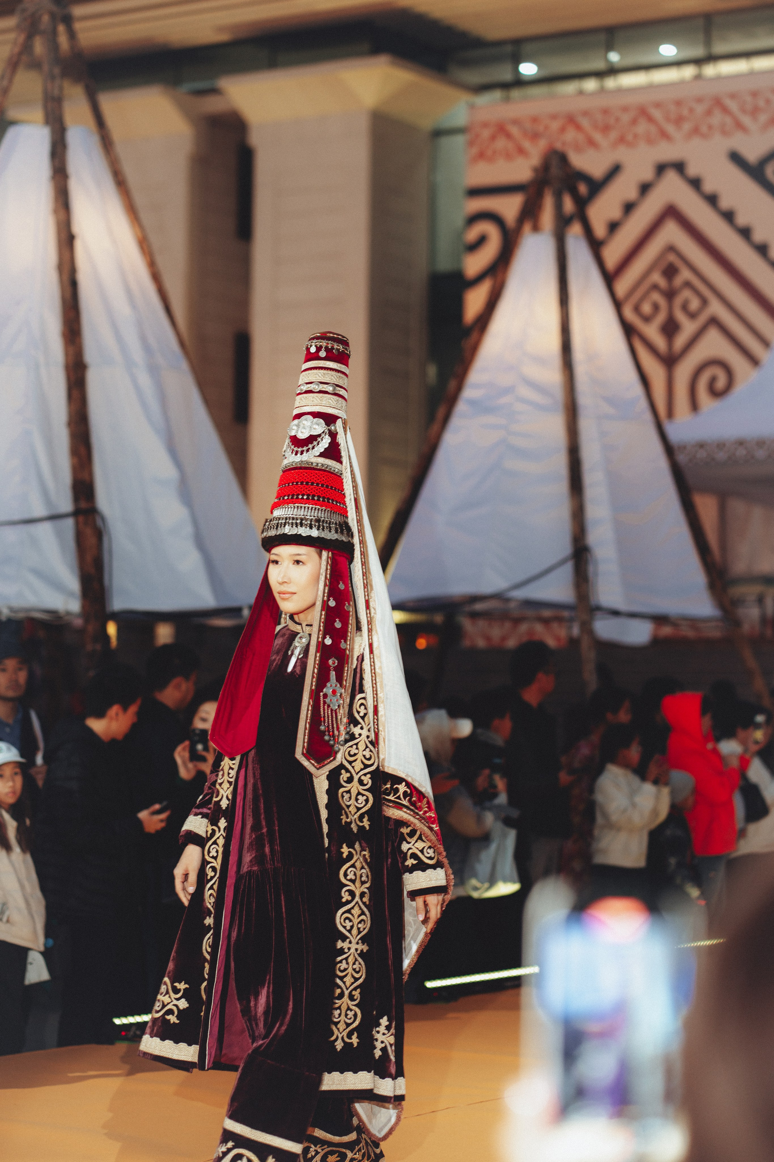 ETHNIC FASHION SHOWS / THE PODIUM