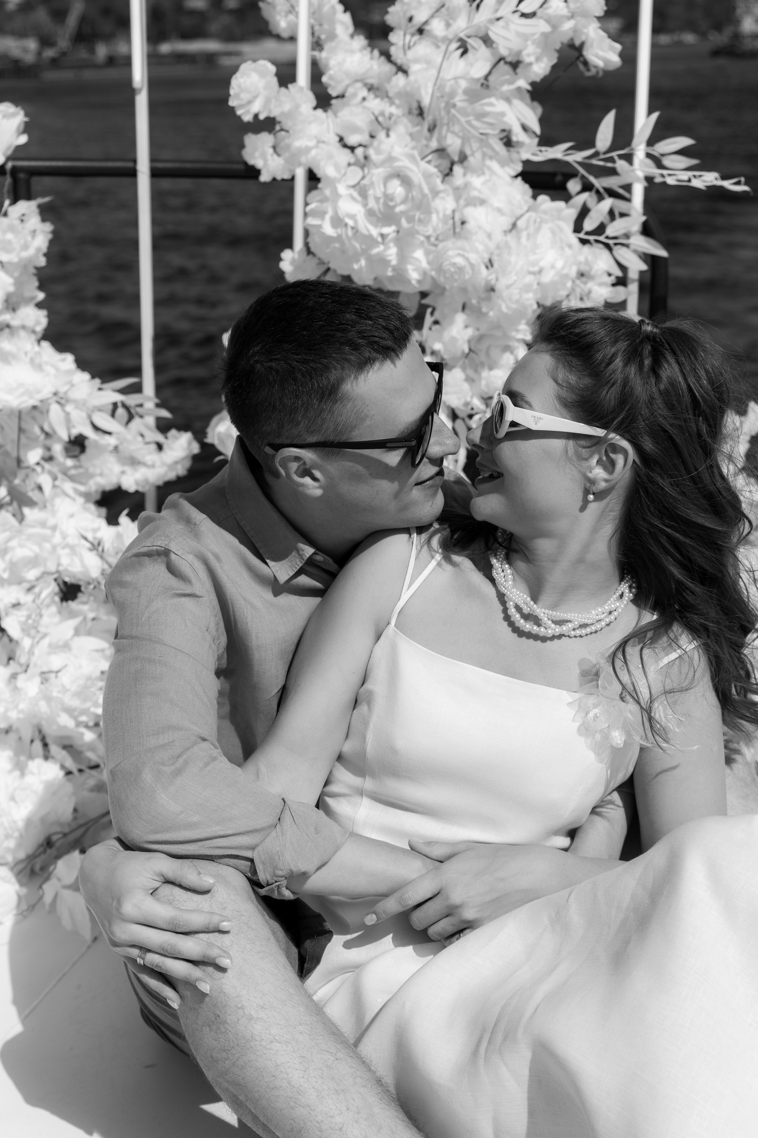 Александра и Геннадий. Яхта. Свадебный фотограф в Саратове