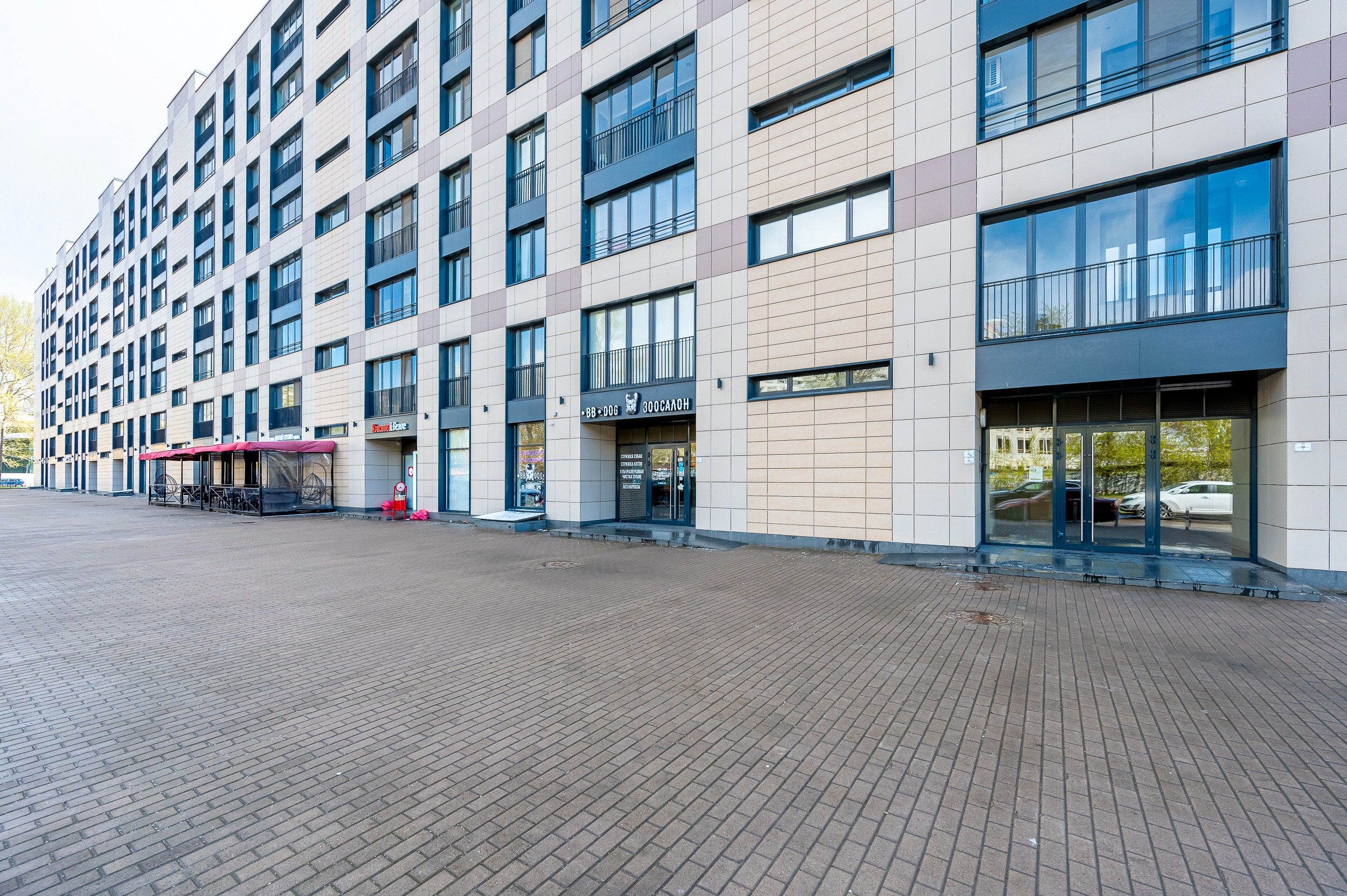 Квартира на продажу в Санкт-Петербурге. Интерьерный фотограф. Фото- видеосъемка недвижимости Санкт-Петербург