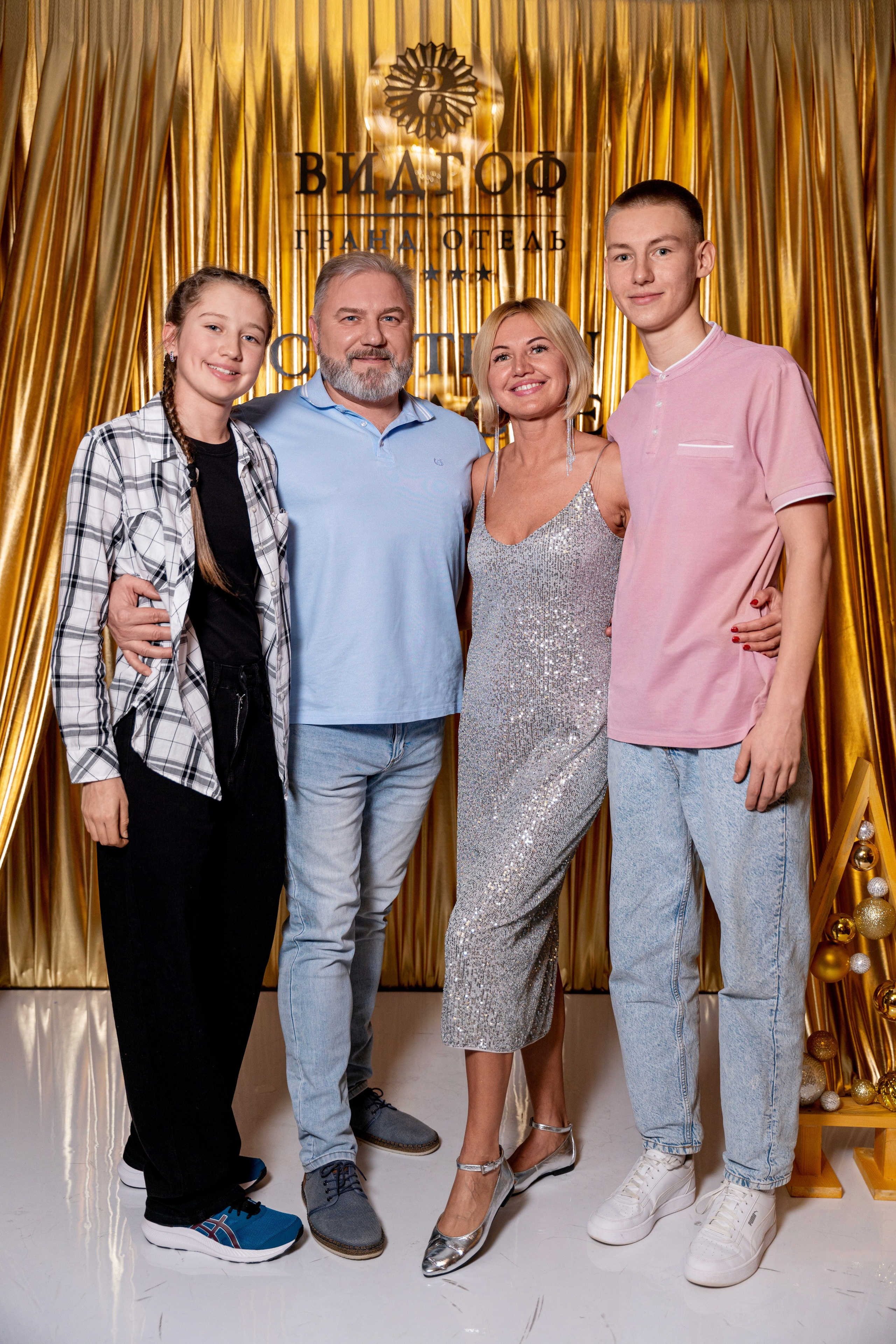 НОВОГОДНЯЯ НОЧЬ 2025 ВИДГОФ. Фотограф на любое мероприятие