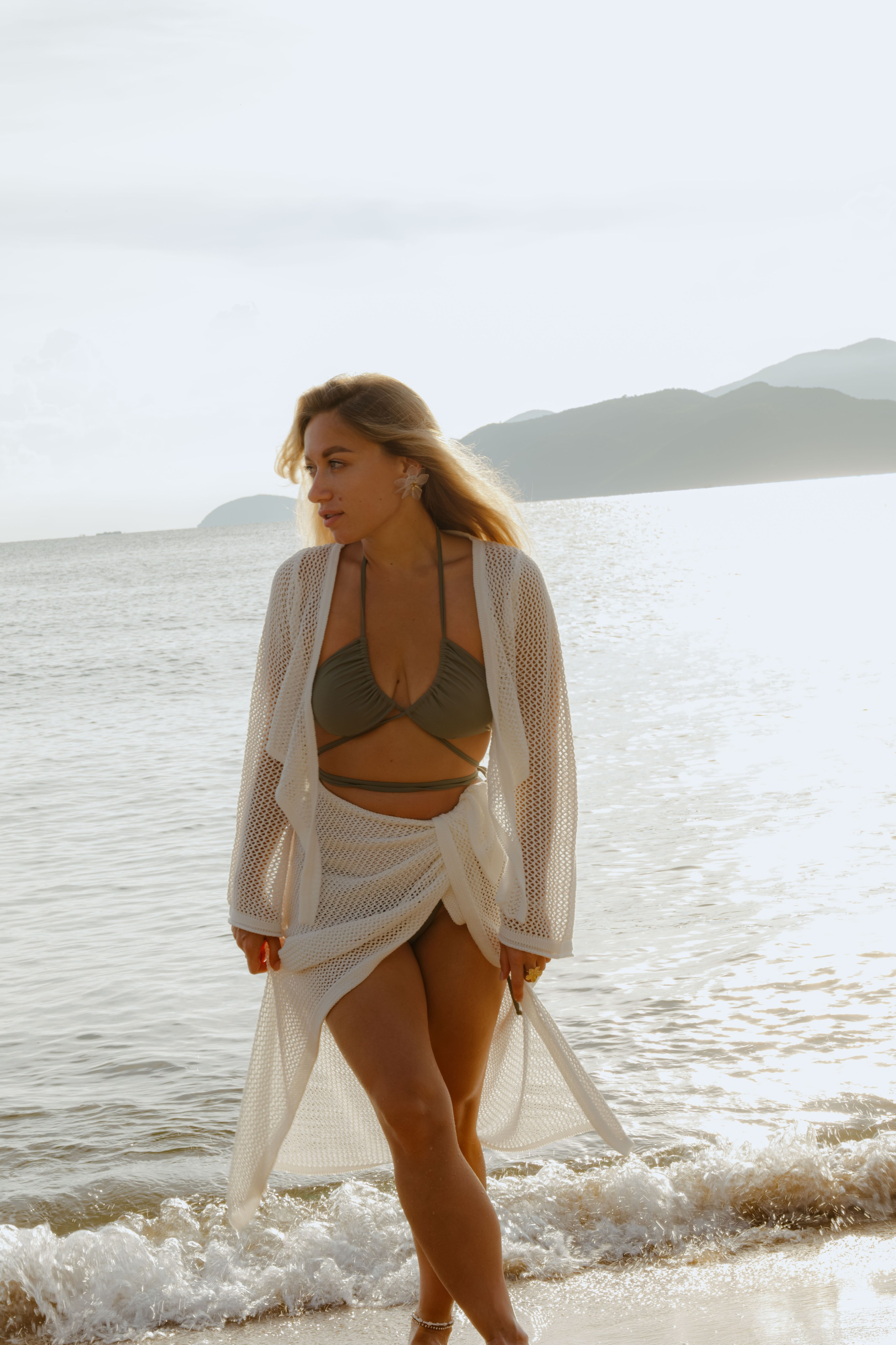 Daria. Painting "At dawn". Portrait photographer Nha Trang | Julia Meshanina