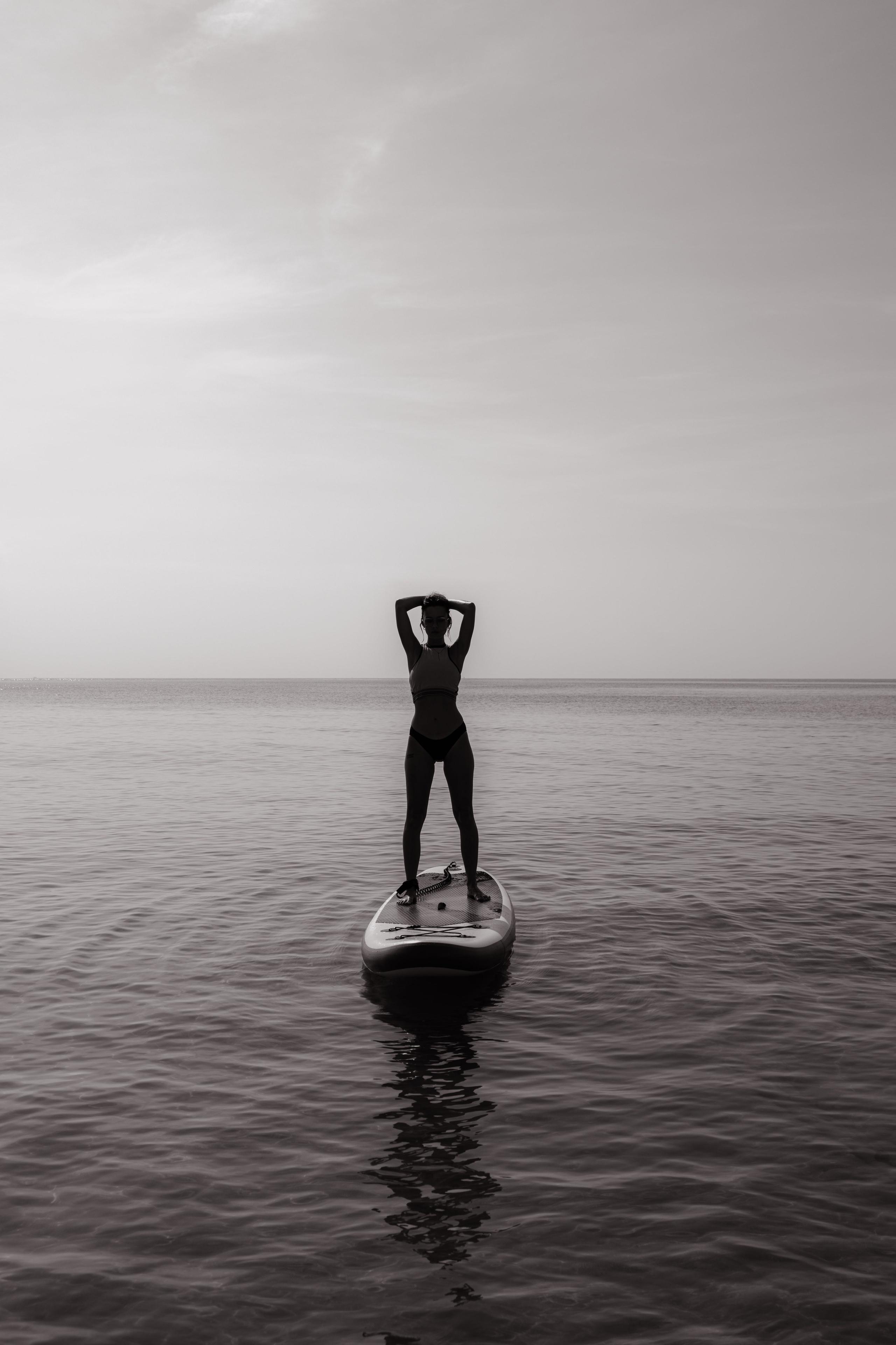 Morning. SUP board. North beach. Portrait photographer Nha Trang | Julia Meshanina