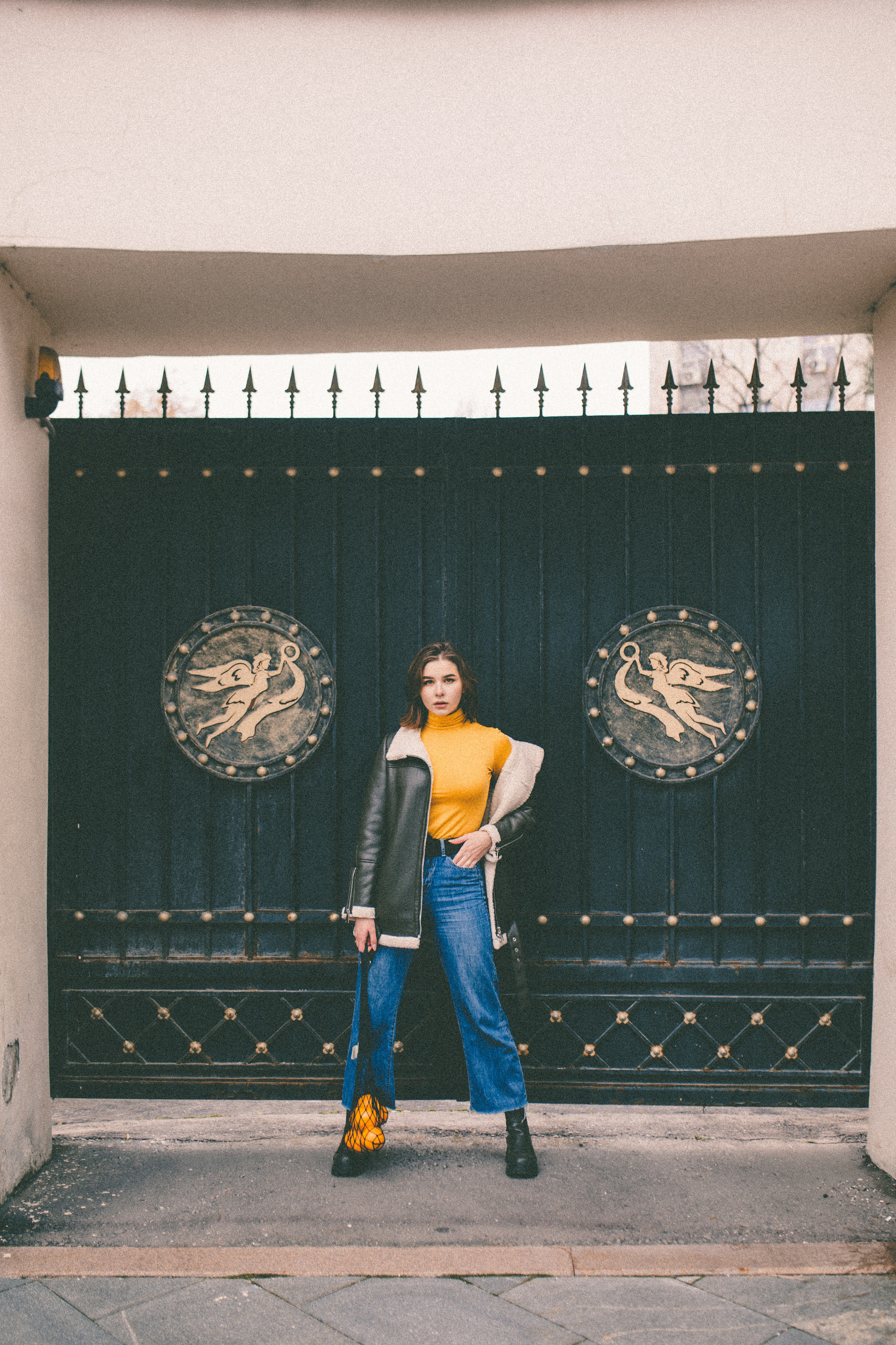 Полина история с апельсинами. Семейный фотограф в Москве и Московской области Донкова Екатерина