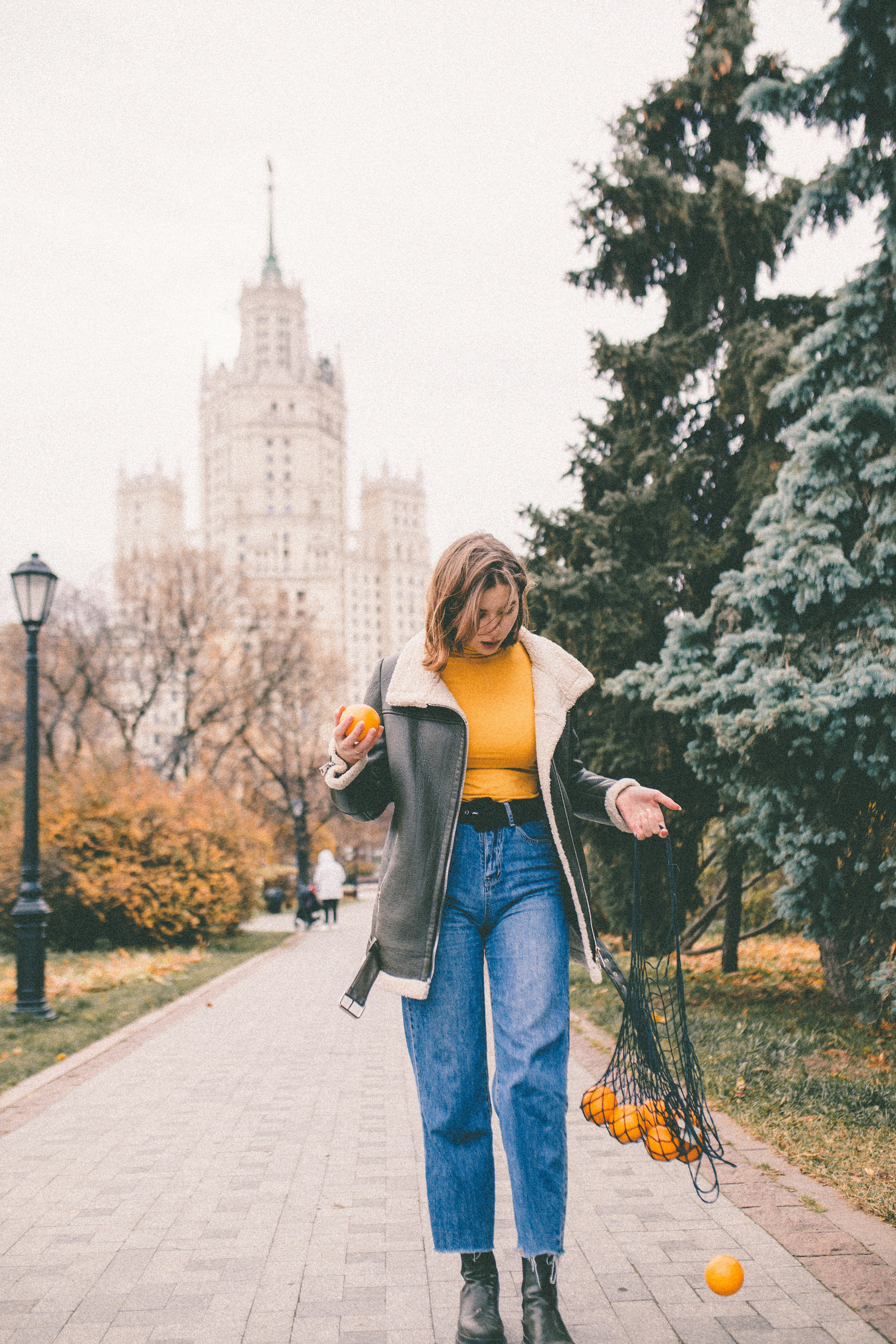Полина история с апельсинами. Семейный фотограф в Москве и Московской области Донкова Екатерина