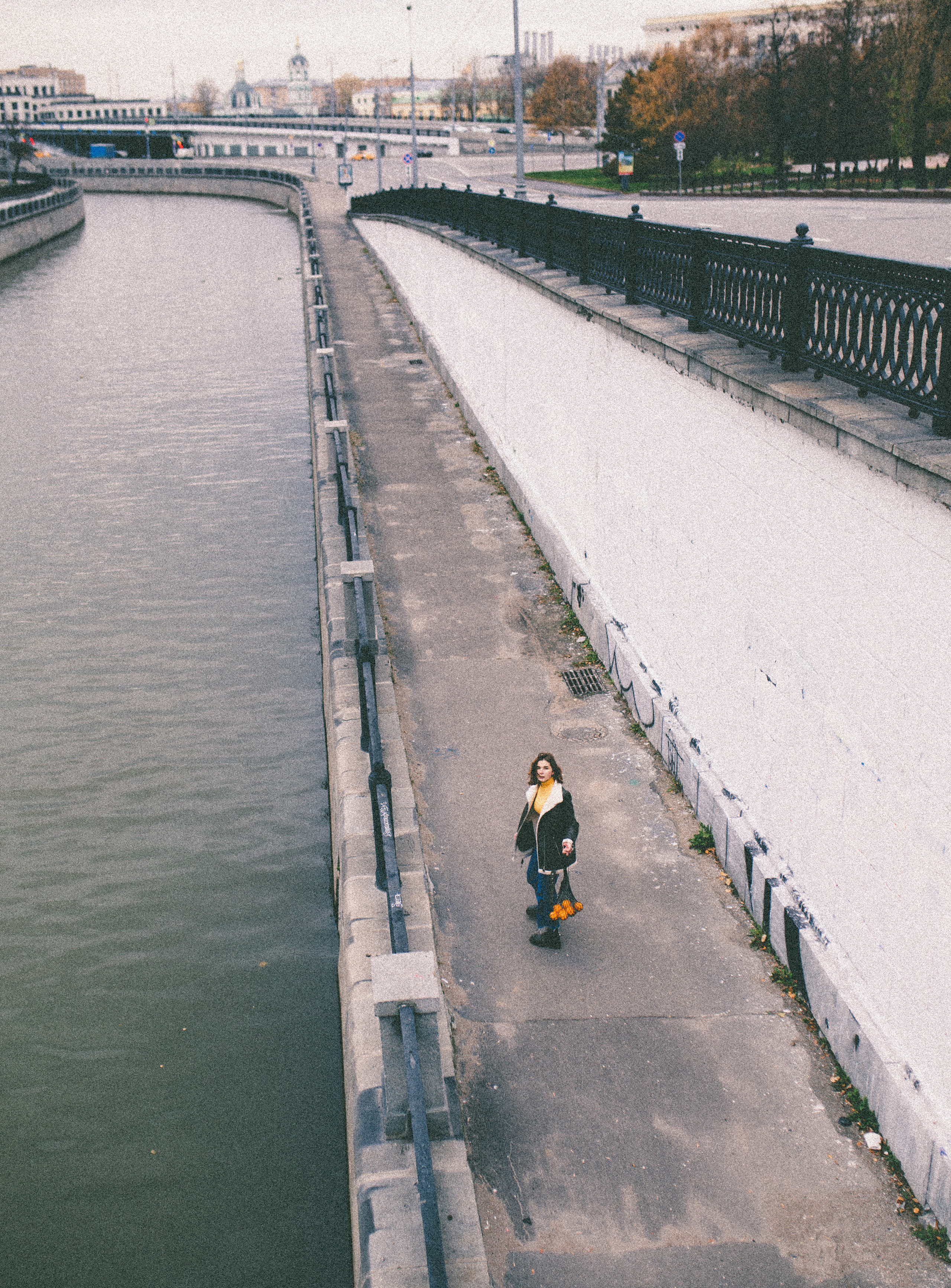 Полина история с апельсинами. Семейный фотограф в Москве и Московской области Донкова Екатерина