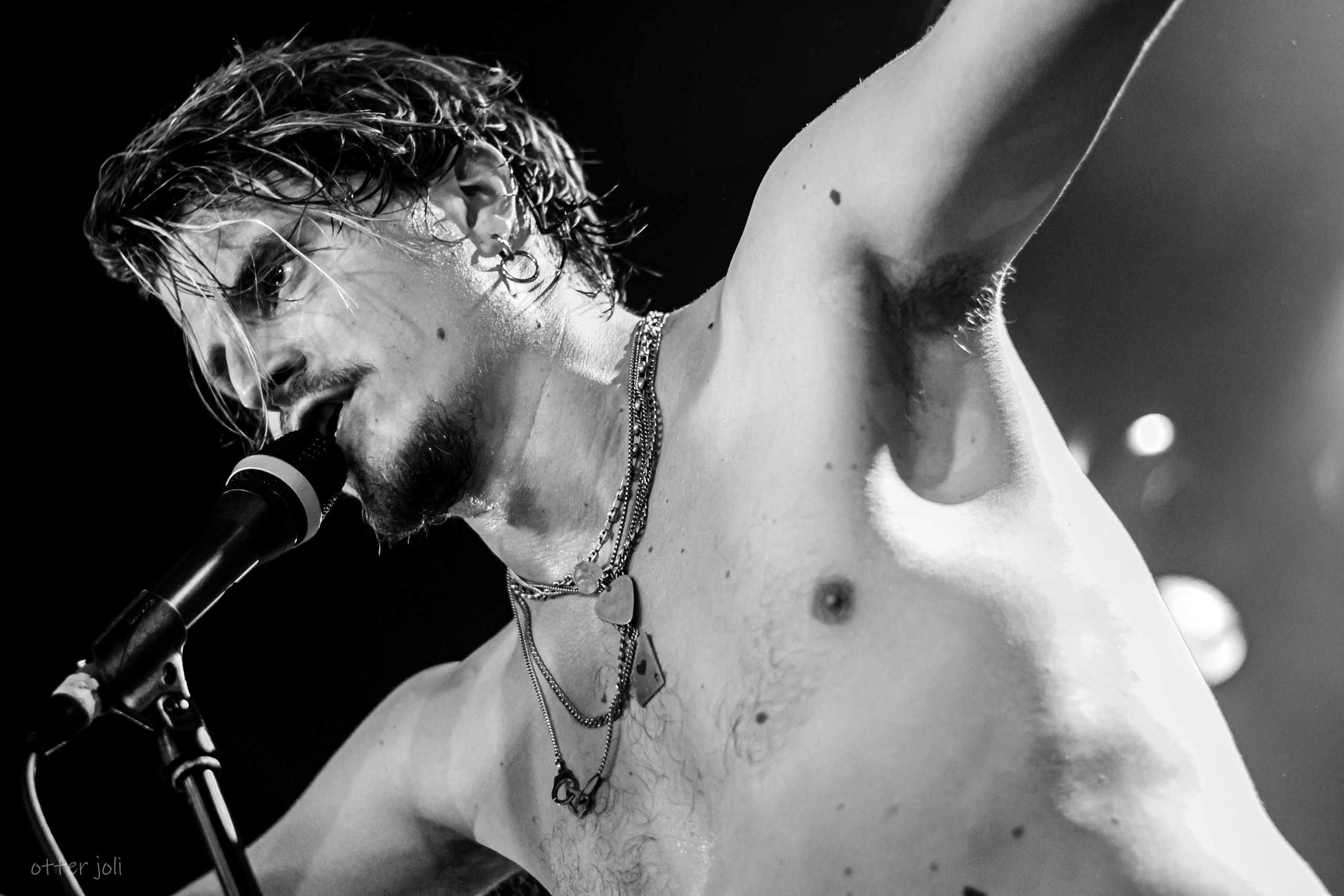 Сергей Горошко и Chili Cheese | 16 Тонн. Концертный репортёр Валерия Сафина