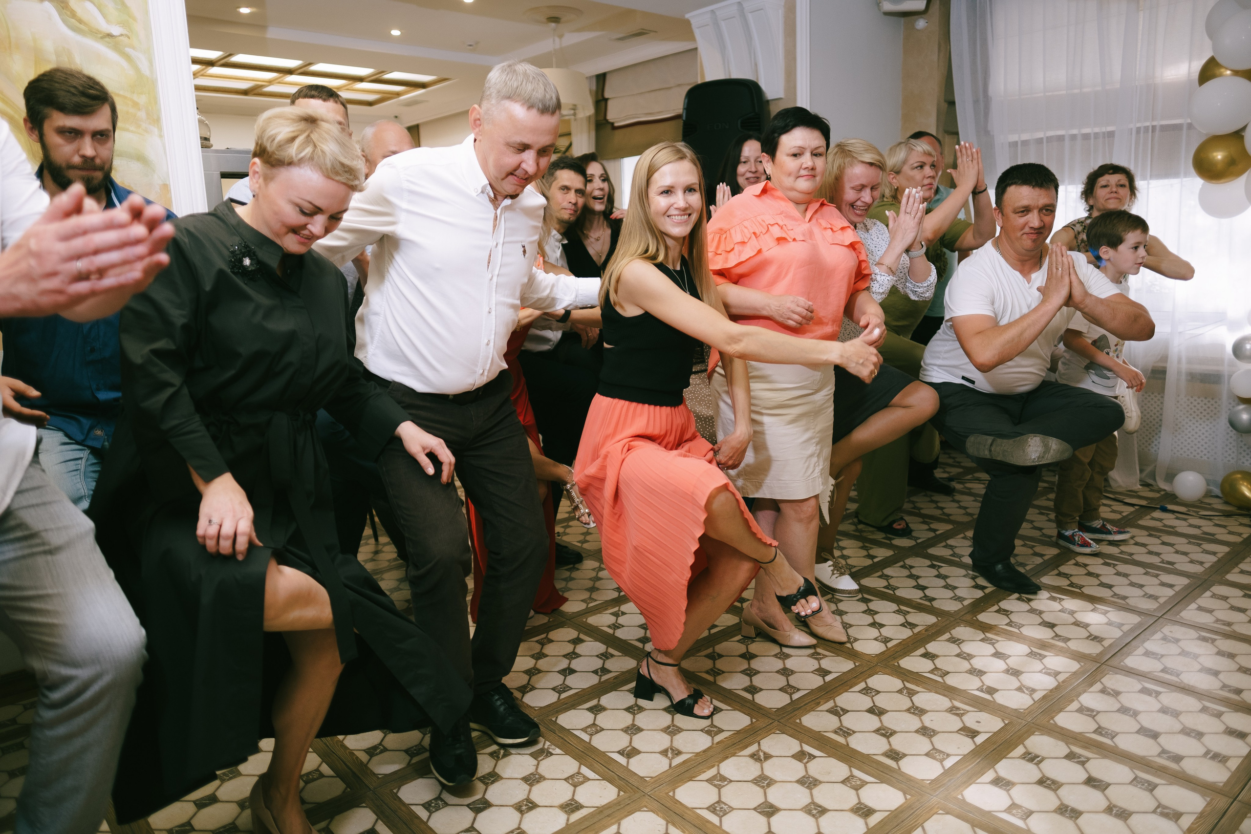 Выпускной школа 33. Свадебный и репортажной фотограф Денис Ожигин в Краснодаре и Краснодарском крае