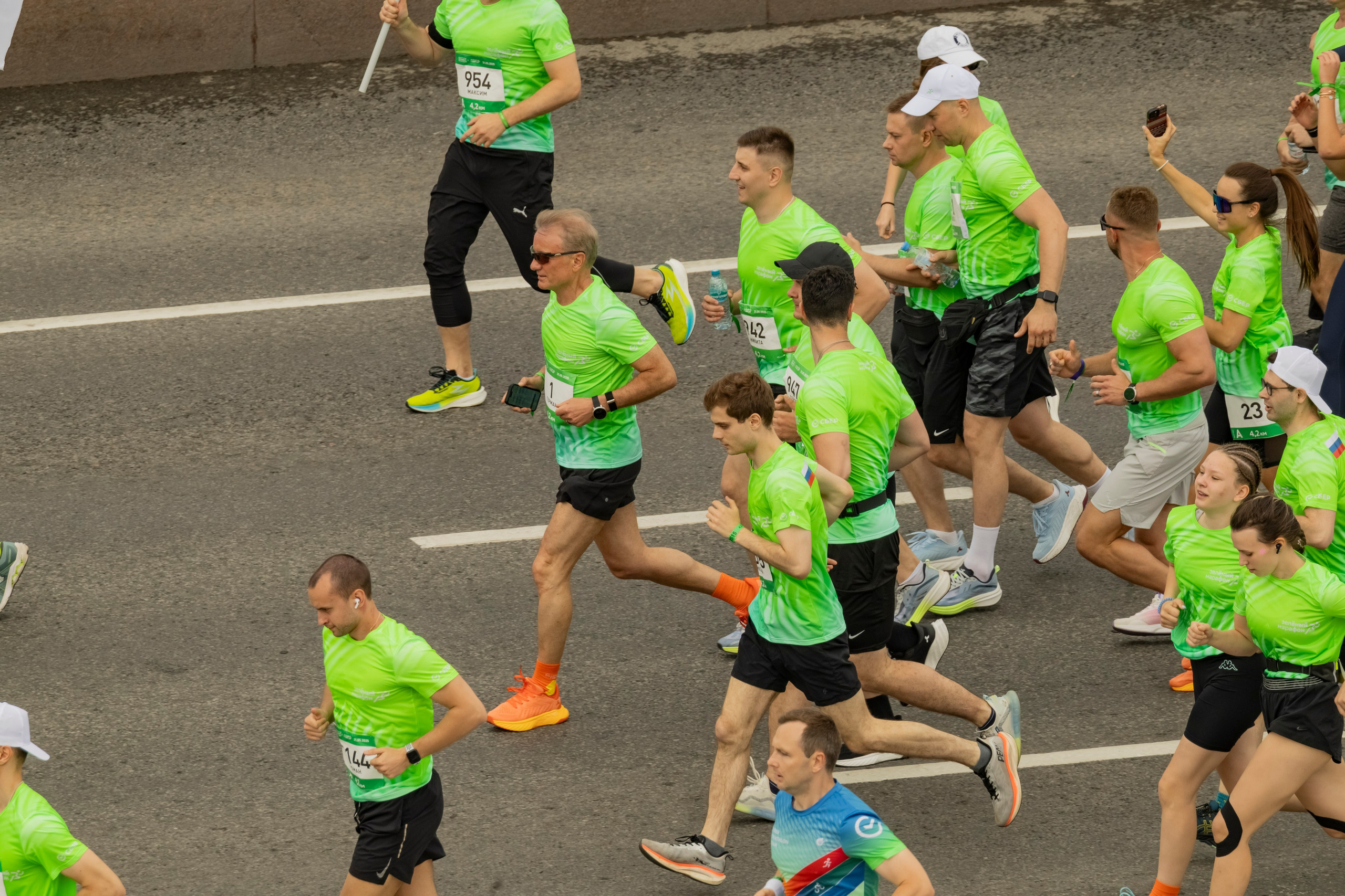 Сбер Зелёный Марафон 2025 Балчуг. Репортажный, event, концертный и backstage фотограф из Москвы Виталий Кривцов
