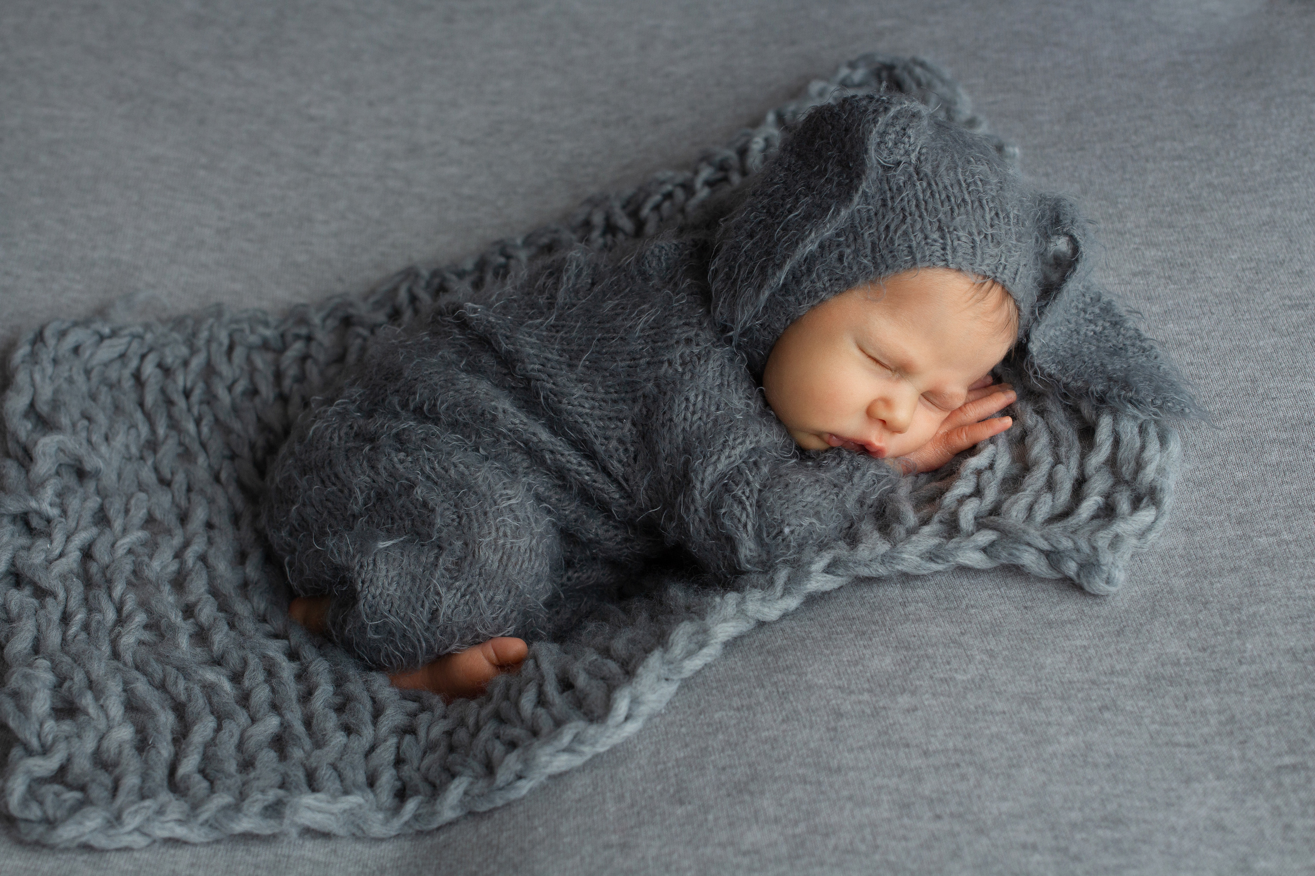 Фотосессия новорождённых мальчиков. Фотограф новорожденных в г. Миасс Анна Плотникова