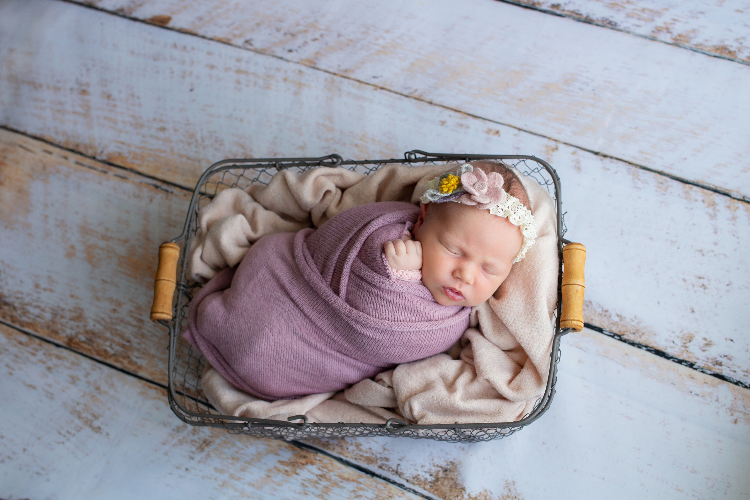 Фотосессия новорожденных девочек. Фотограф новорожденных в г. Миасс Анна Плотникова