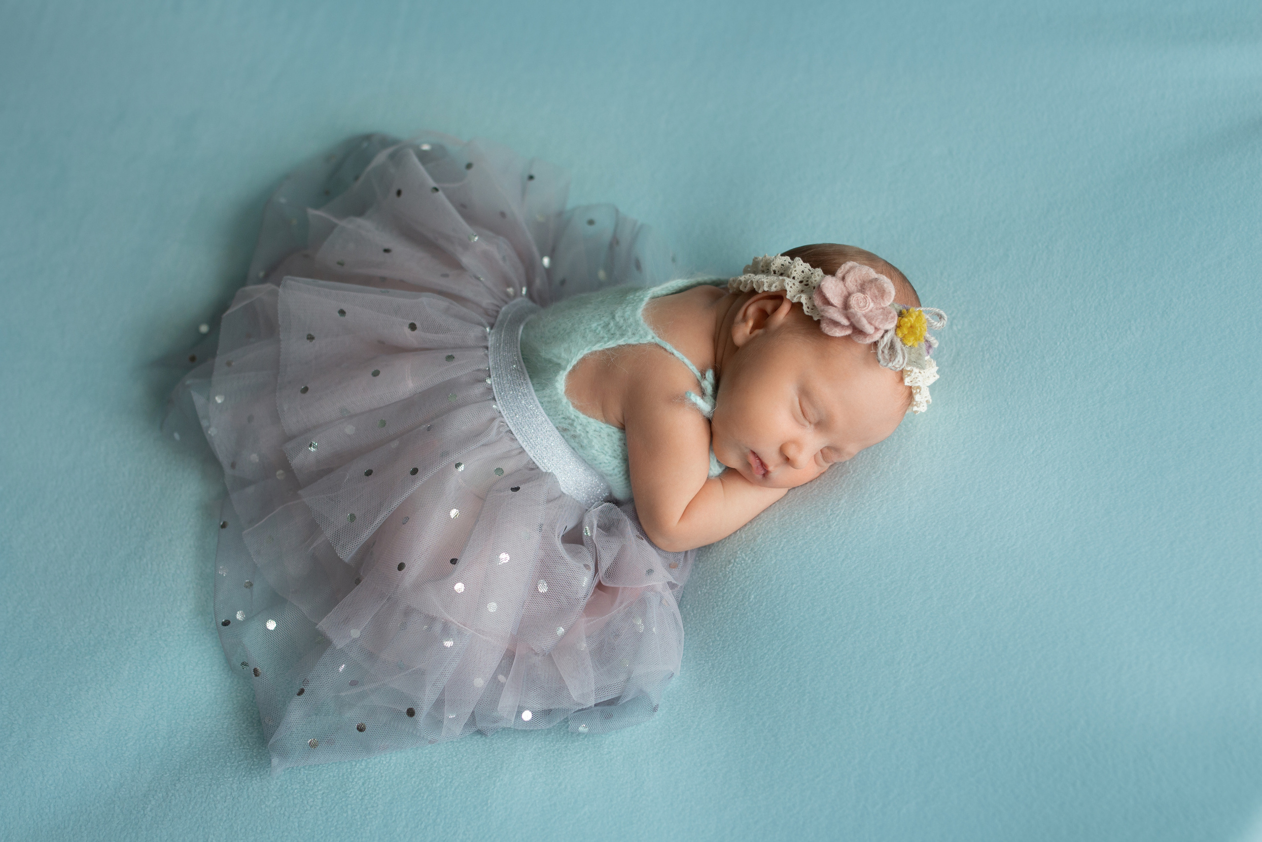 Фотосессия новорожденных девочек. Фотограф новорожденных в г. Миасс Анна Плотникова