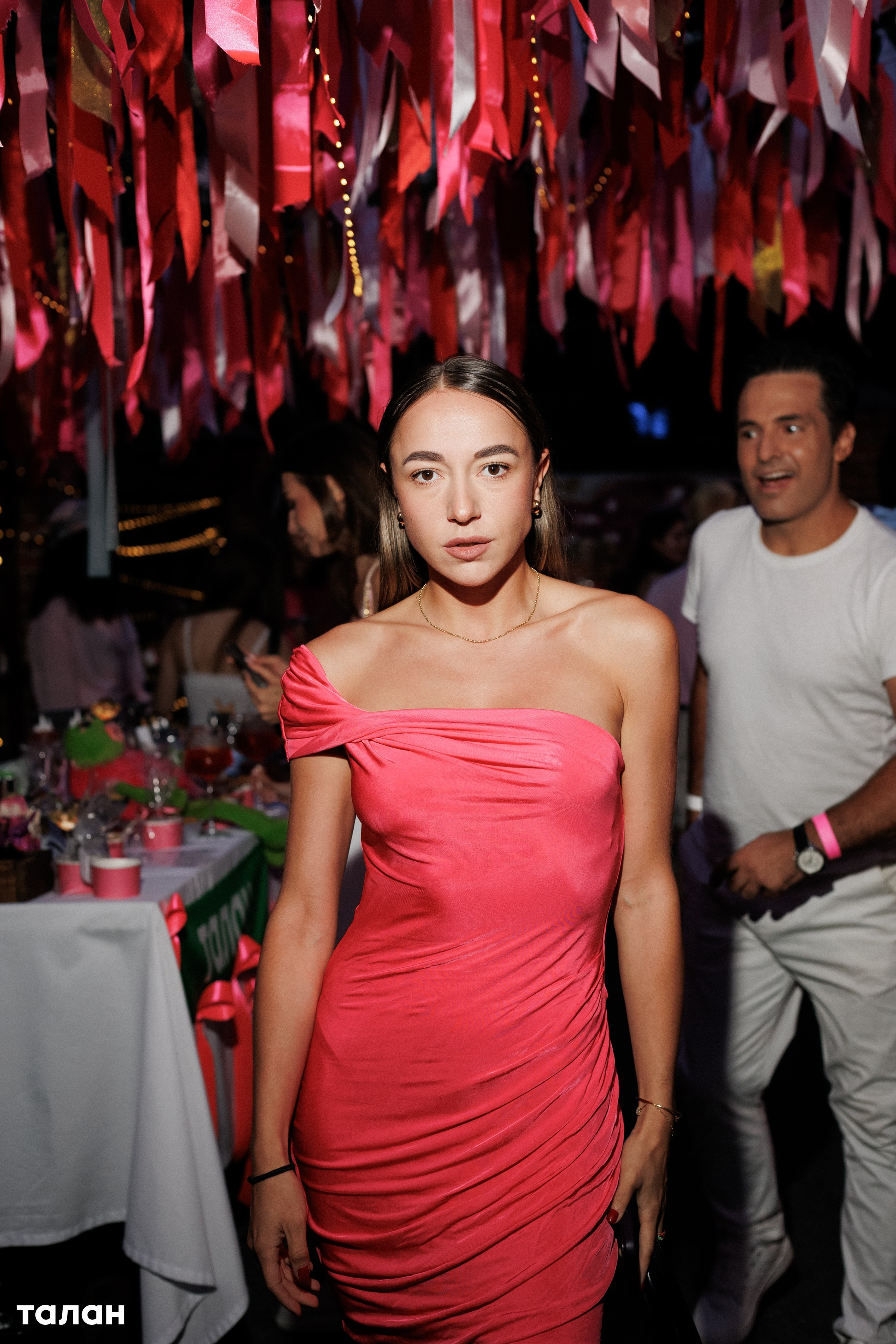 ВИНОТЕКА [бар+магаз] — BIRTHDAY PARTY. СВОИ. ФОТООТЧЕТЫ-СОБЫТИЯ-МЕСТА