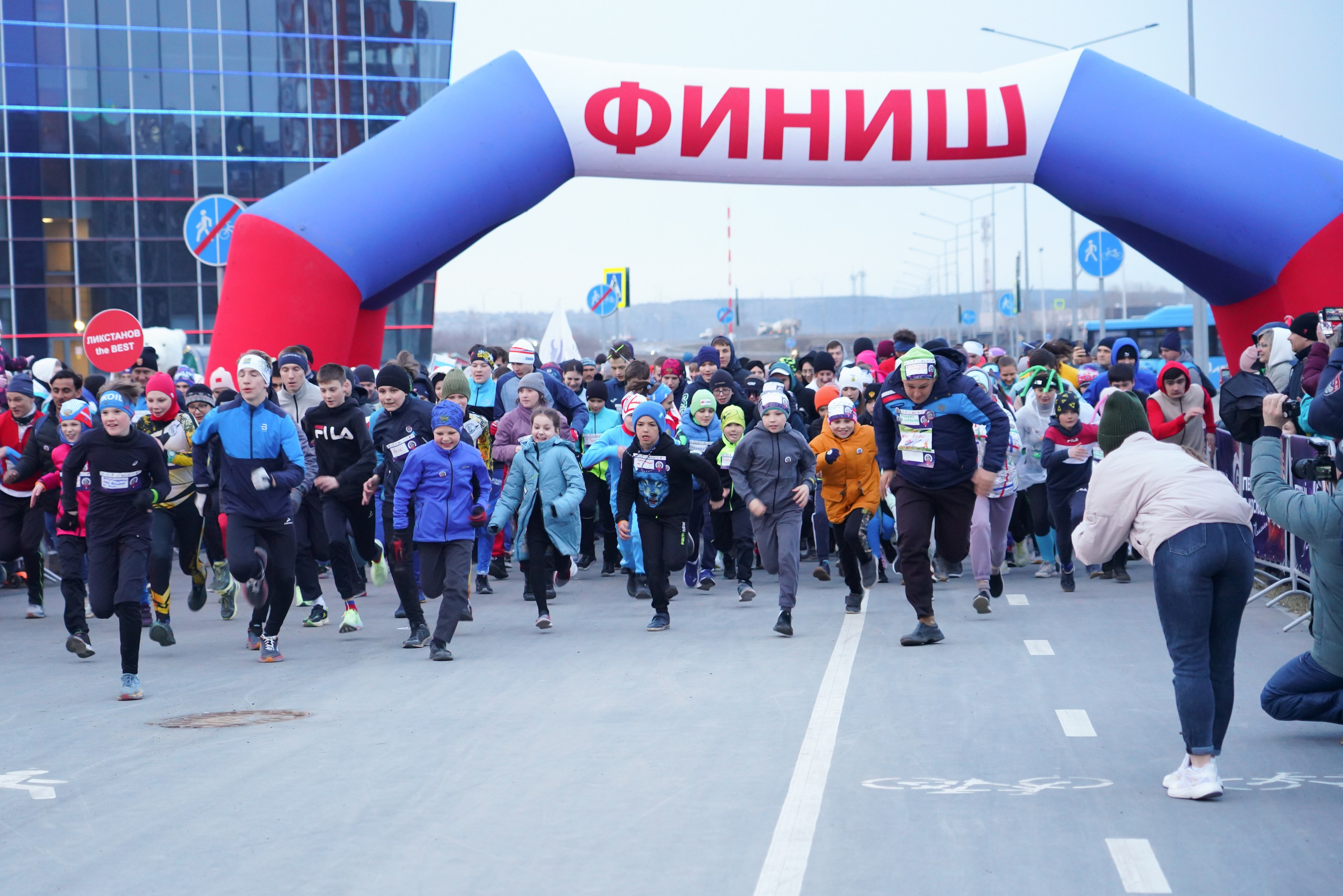 Массовый забег «Первый в космосе». Фотограф Кемерово