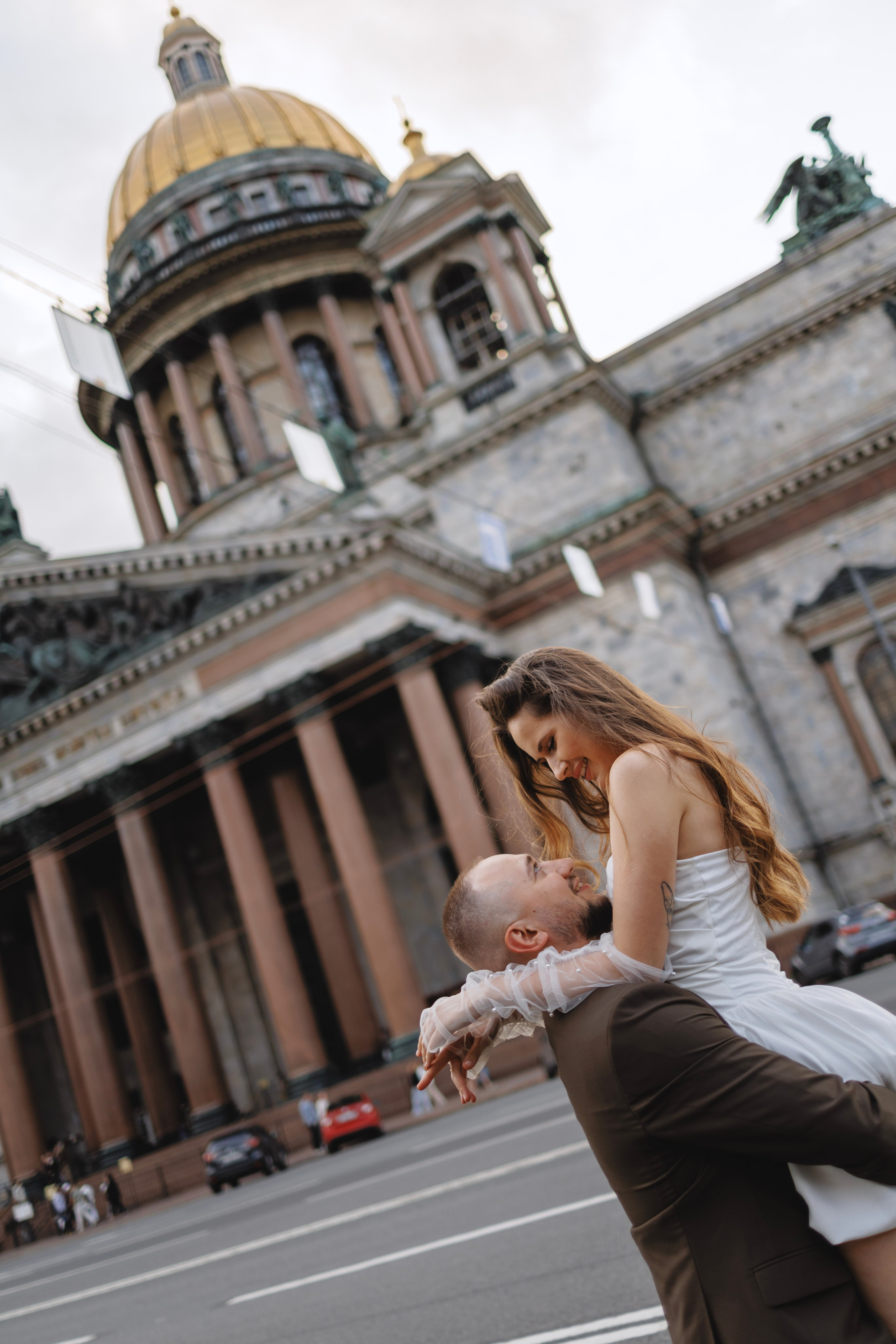 Руслан и Виолетта — Исаакий, Зимняя канавка. Боженова Елена фотограф Санкт-Петербург