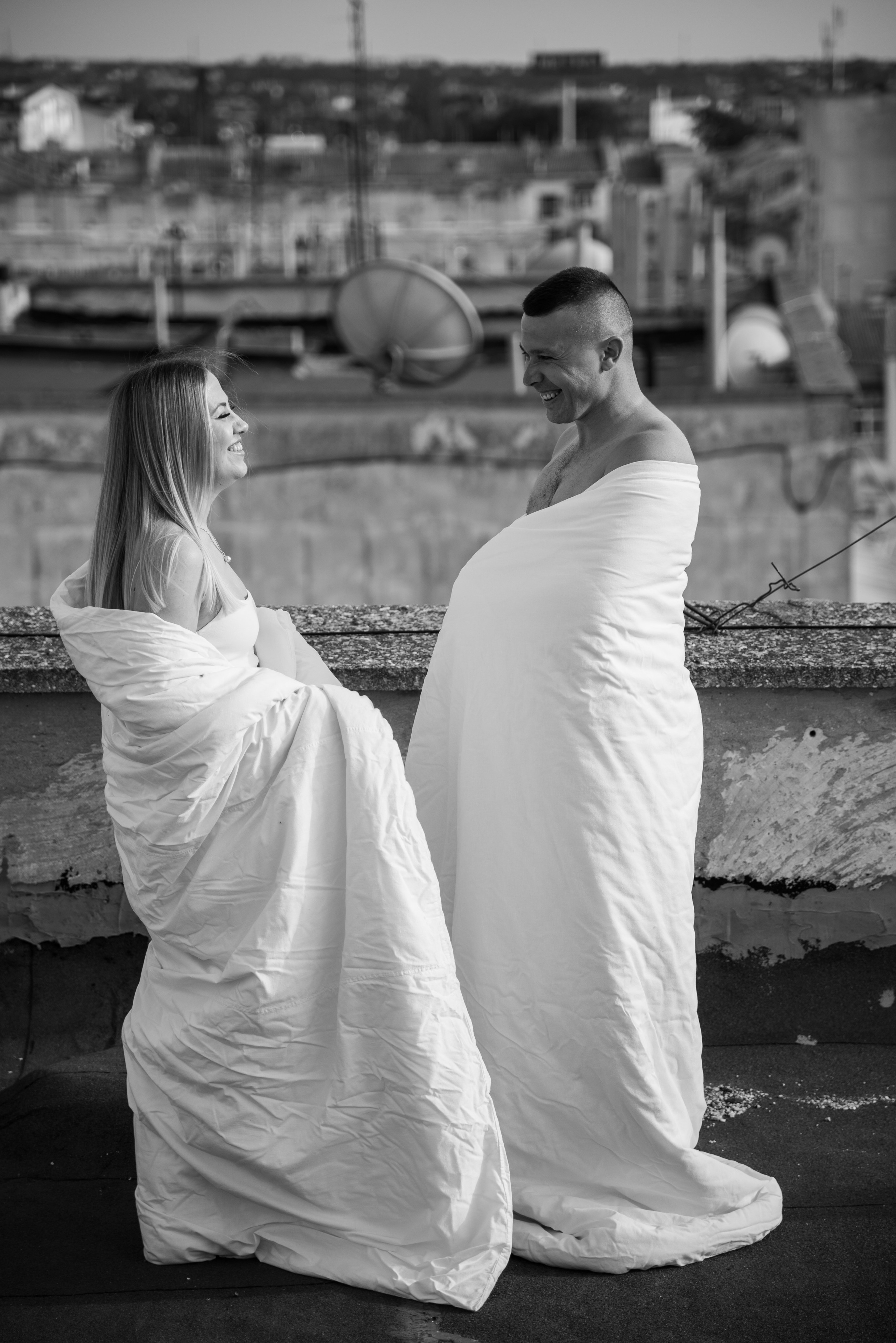На крыше в одеялах. Свадебный фотограф Анна Хочева