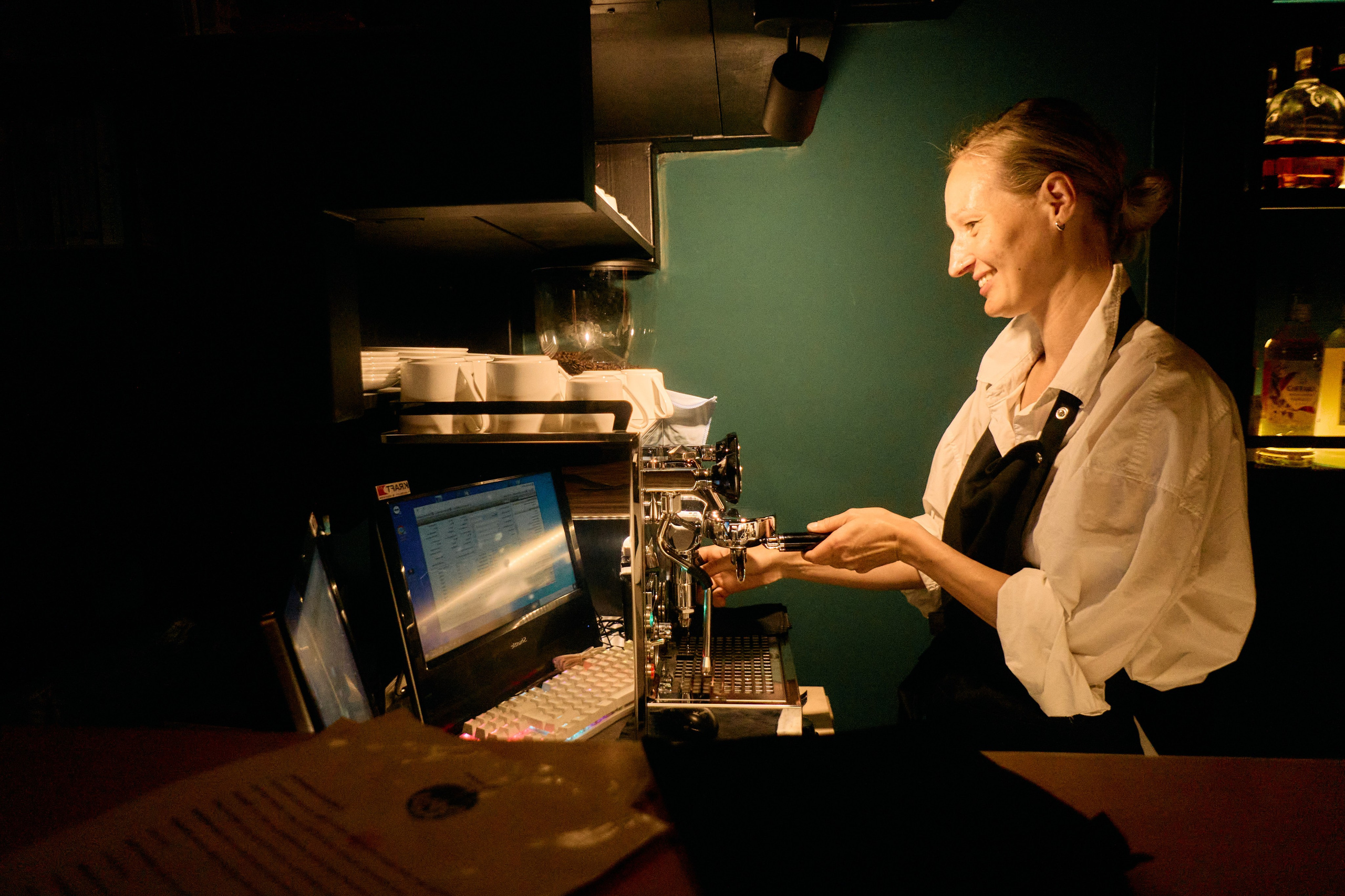 Barbarabar. See the moment and catche. commercial and reportage