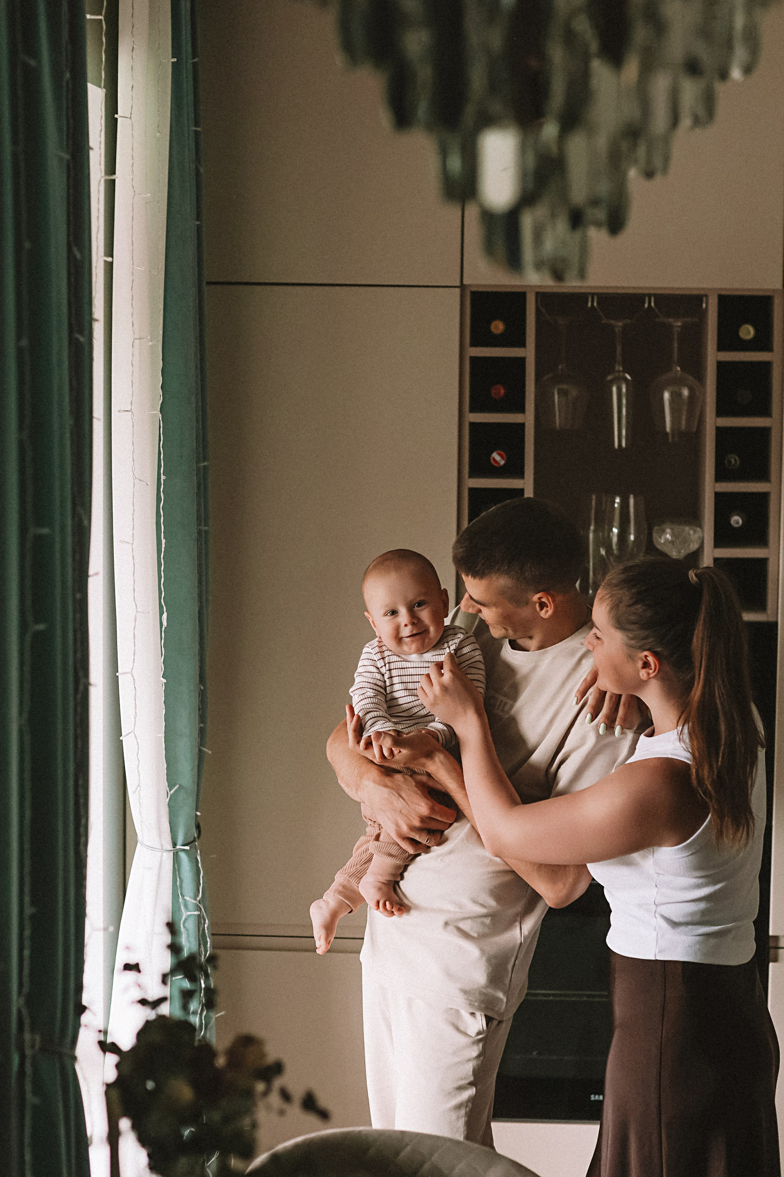 Мише 8 месяцев. Семейный фотограф Тюмень, фотограф на роды Салмина Мария