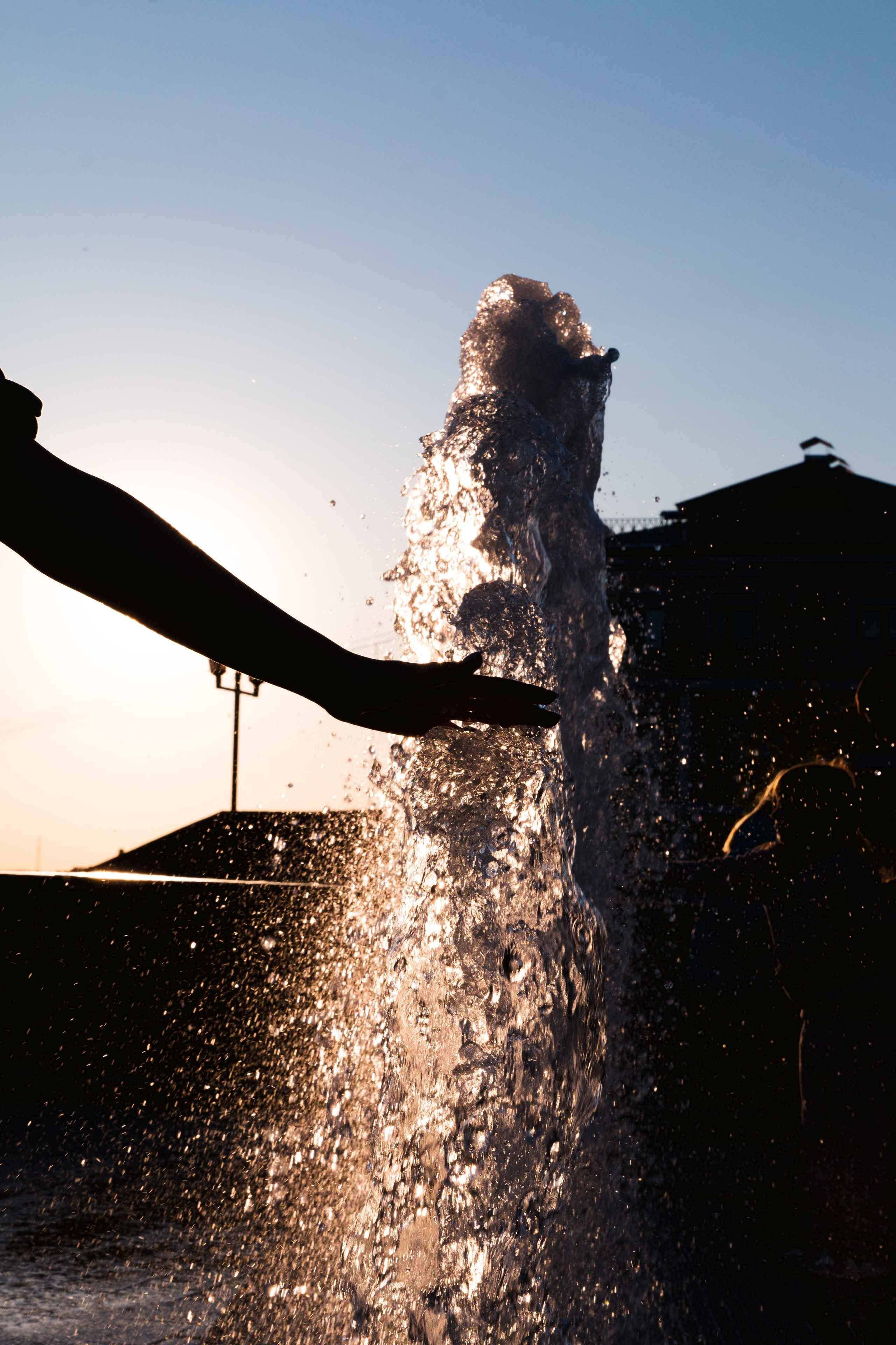 На фоне солнца — творческий фотопроект | EMBOD