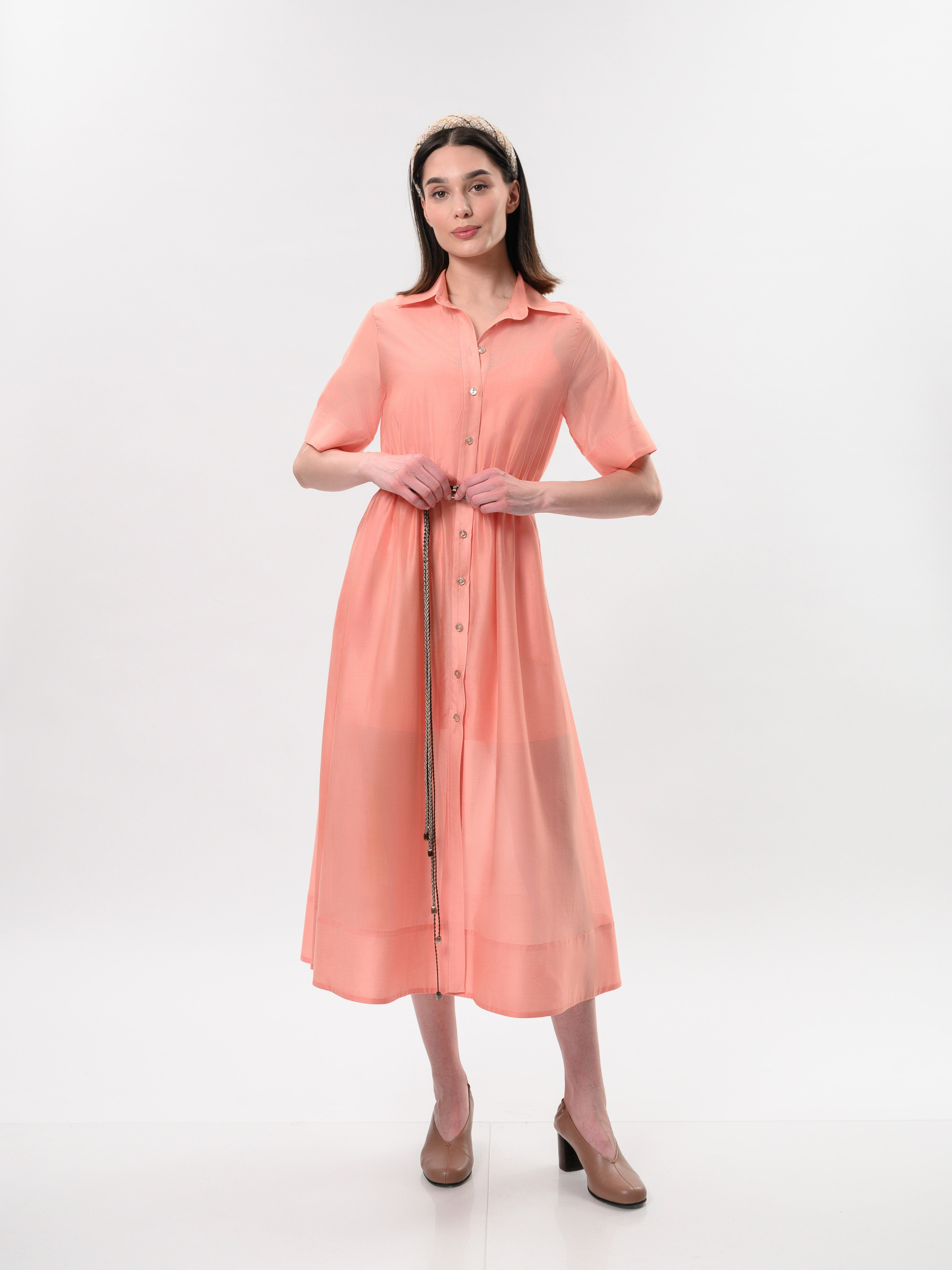 Каталог Девушки. Студия рекламной и предметной съемки товаров WELKO Studio