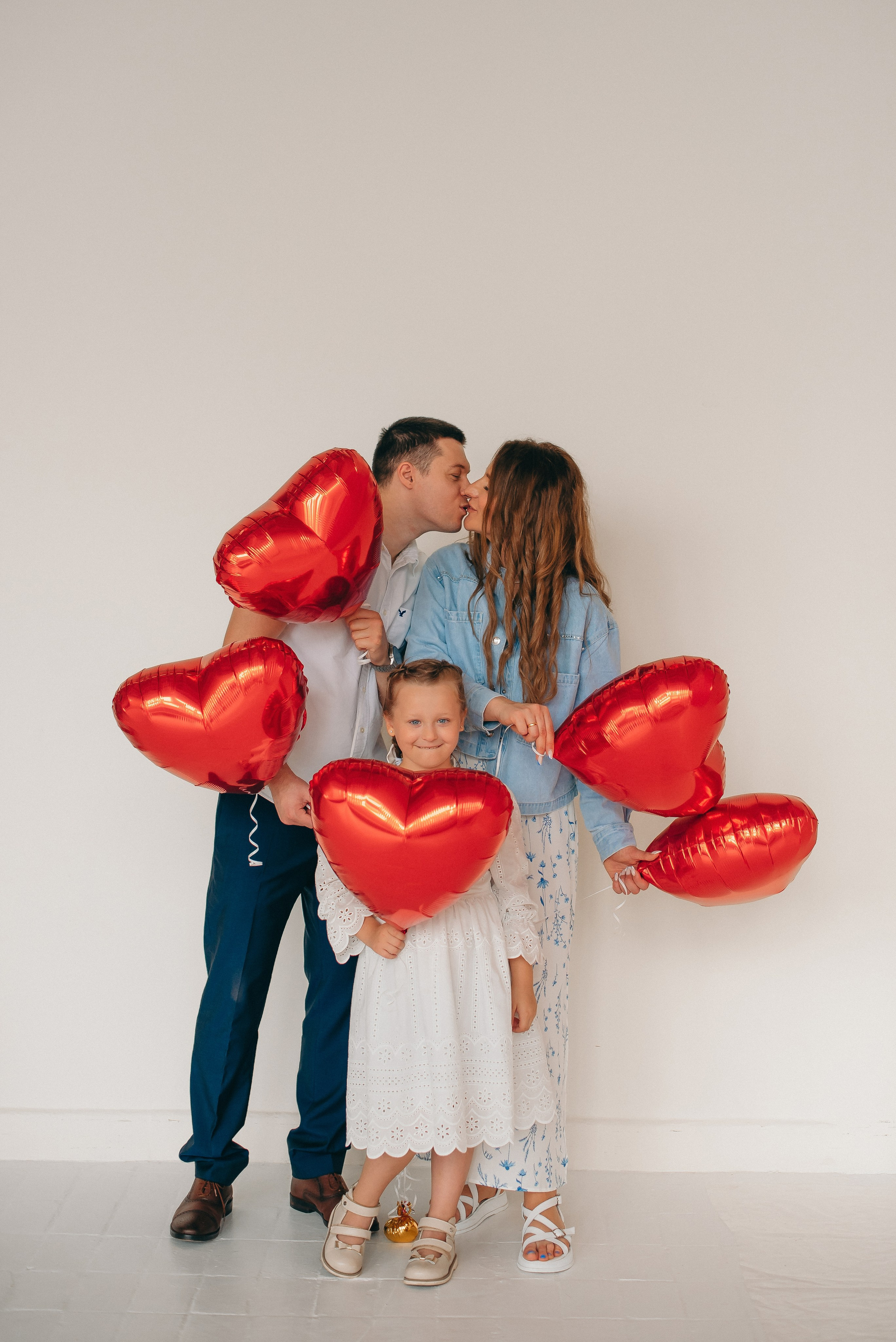 Семейная фотосессия в студии. Семейный и детский фотограф в Обнинске, Калуге, Москве