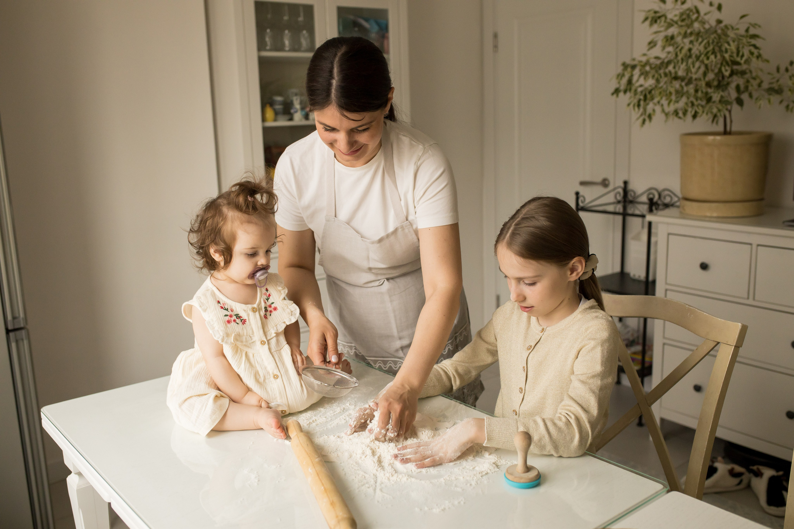 Катя и дочки. Фотограф Москва Лара Чайка