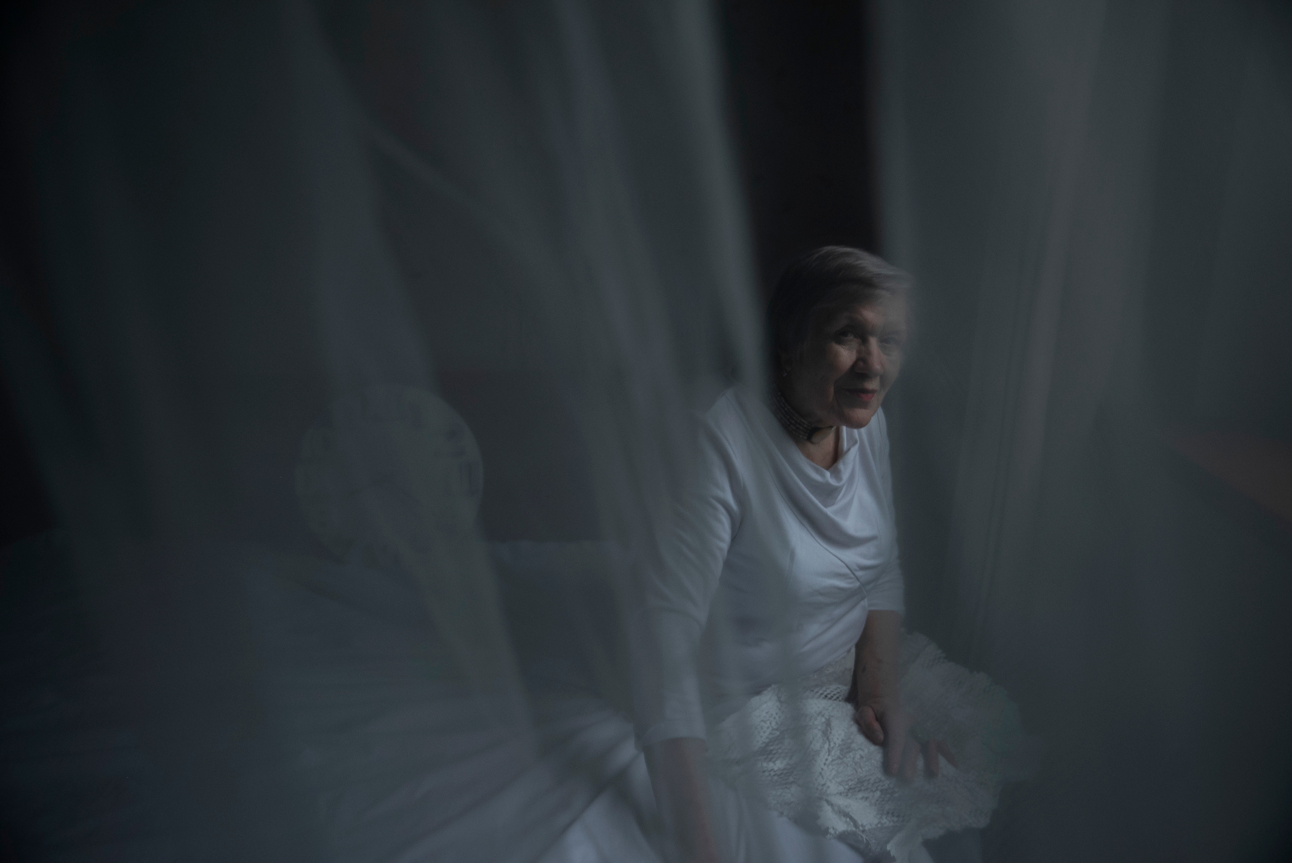 MOTHER (in progress). Anastasiia Antoniuk portrait, family and couple photographer, Portugal