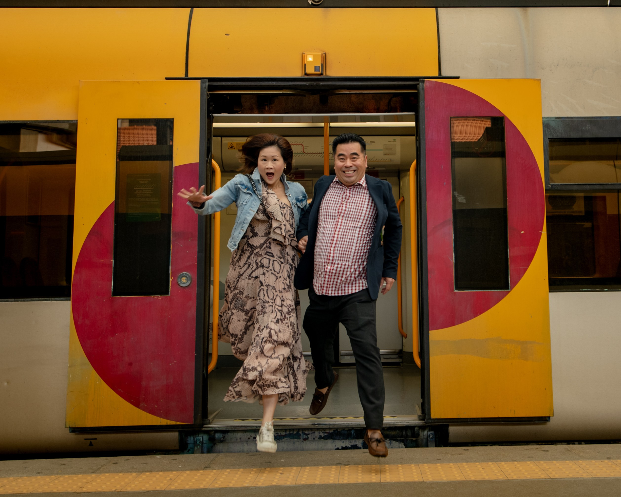 YOKE and ALFRED. Walking in Porto after the rain. Anastasiia Antoniuk portrait, family and couple photographer, Portugal