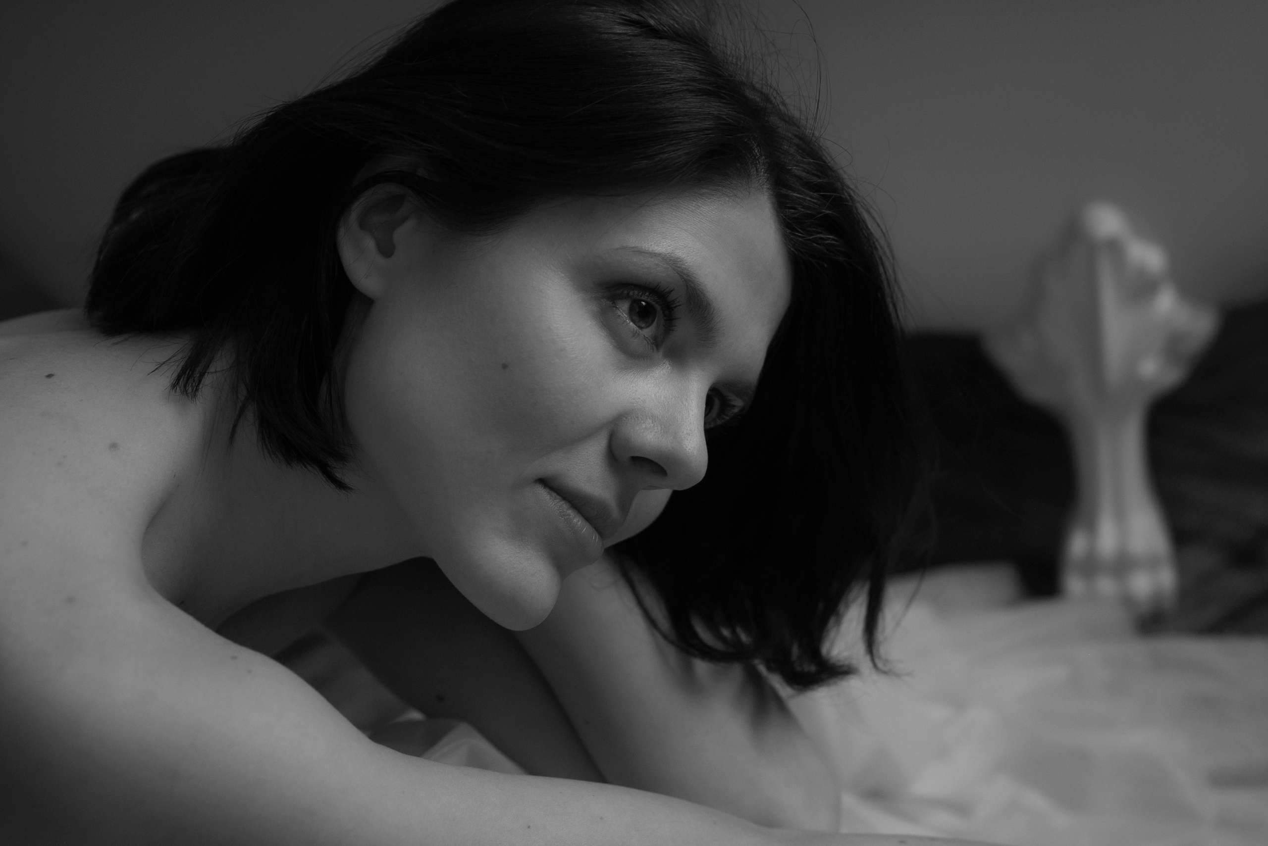 Portraits in studio. Anastasiia Antoniuk portrait, family and couple photographer, Portugal