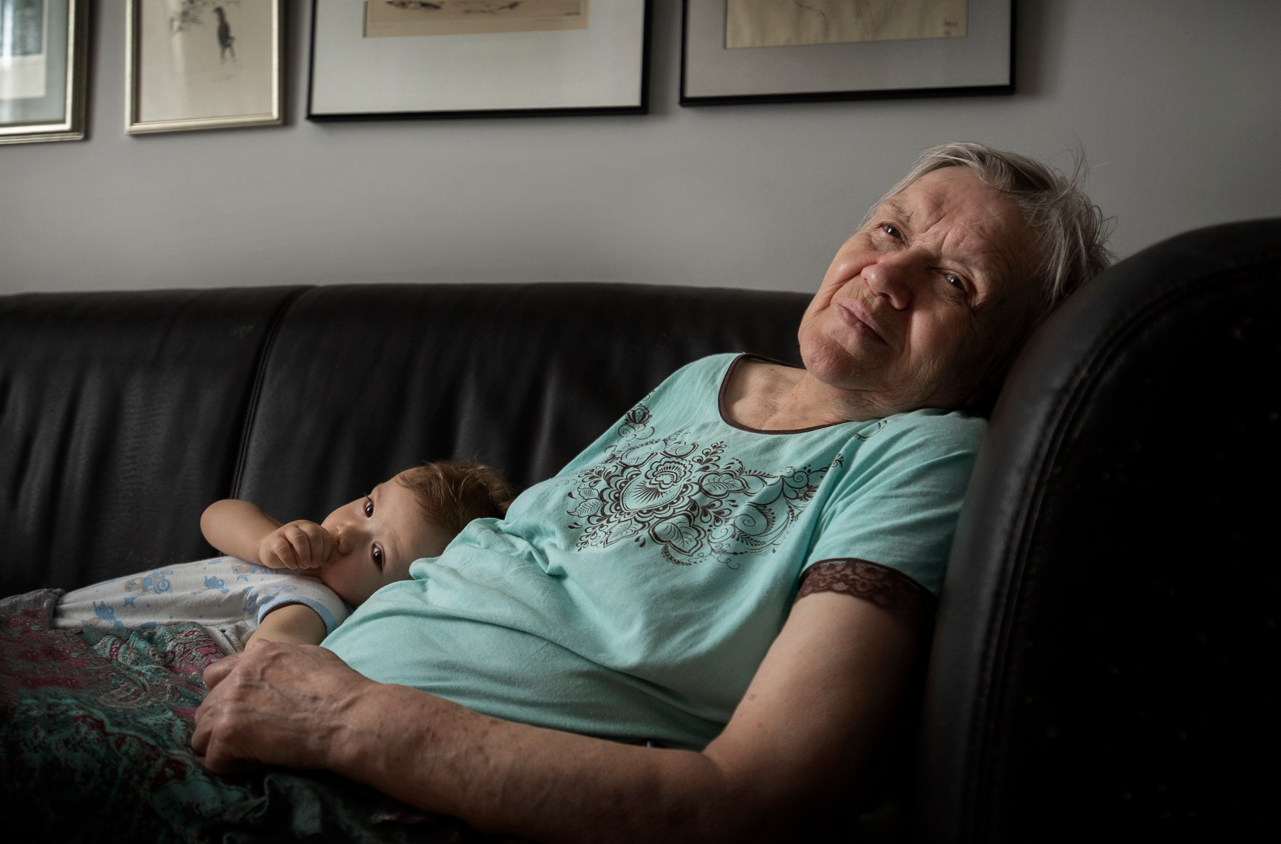 MOTHER (in progress). Anastasiia Antoniuk portrait, family and couple photographer, Portugal