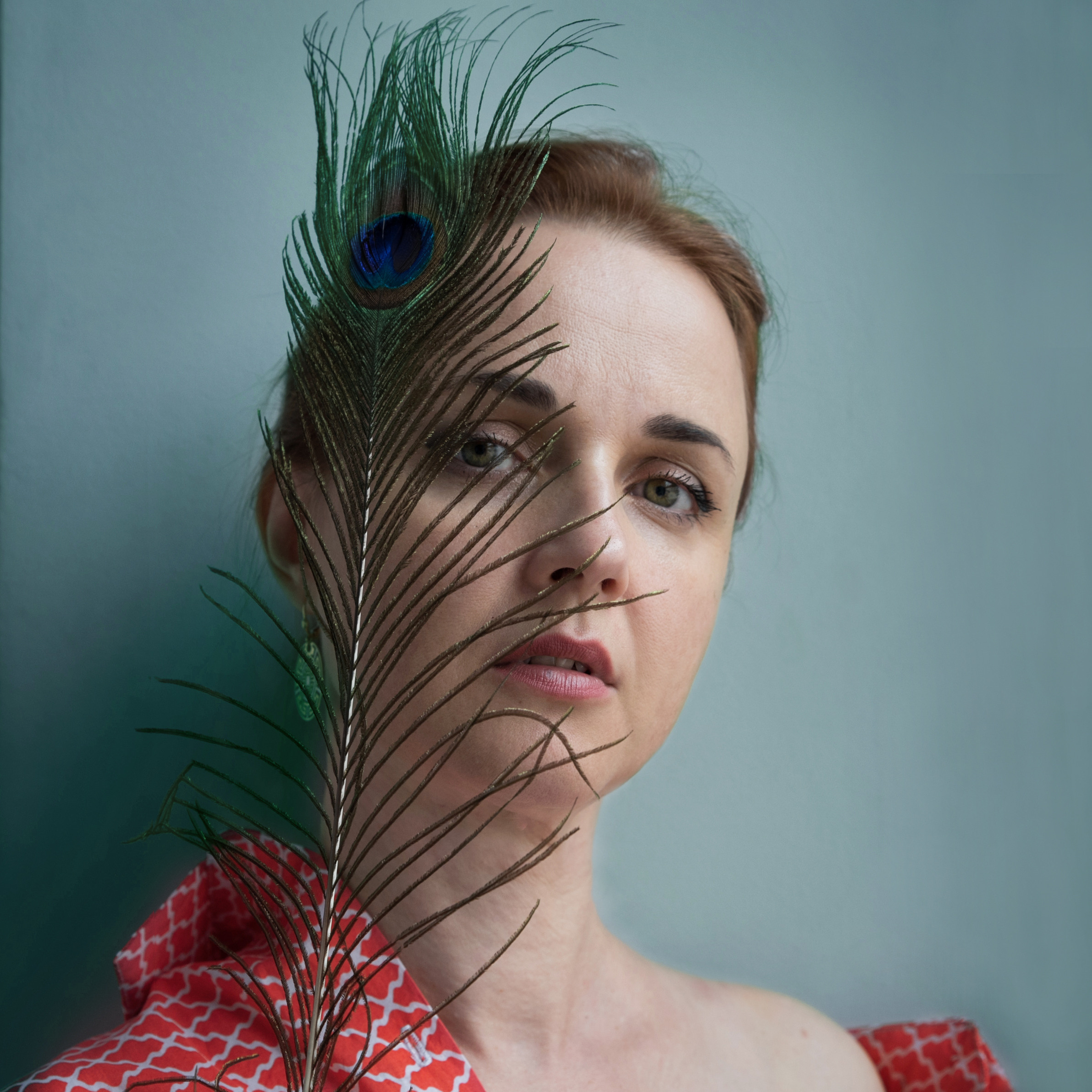 Portraits in studio. Anastasiia Antoniuk portrait, family and couple photographer, Portugal