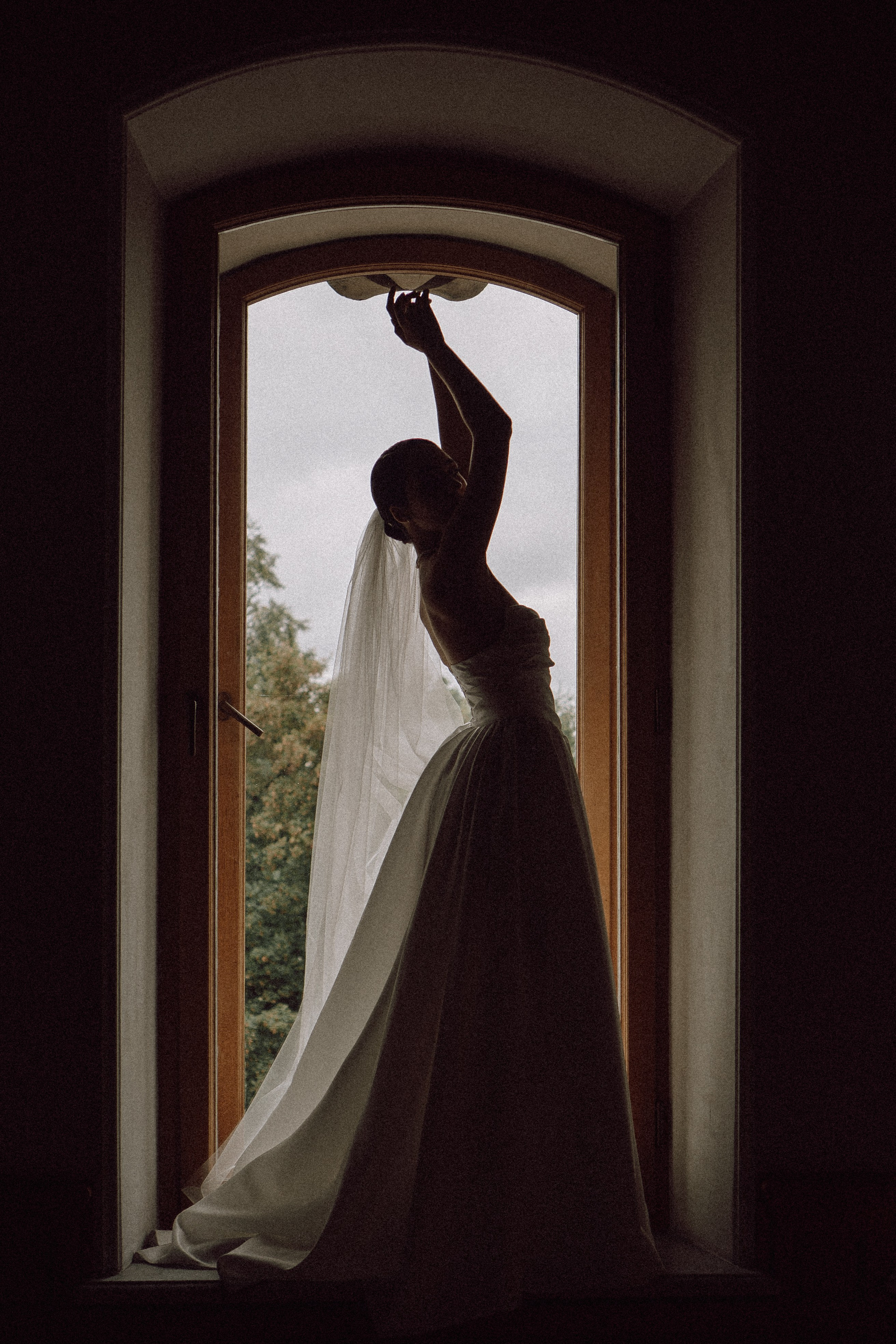 СВАДЕБНАЯ ПРОГУЛКА В САНТК-ПЕТЕРБУРГЕ (ИСАКИЕВСКИЙ СОБОР, ЗИМНЯЯ КАНАВКА, ЭРМИТАЖ И БОЛЬШАЯ МОРСКАЯ УЛИЦА). Профессиональный фотограф, Санкт-Петербург — Виктория Богомолова