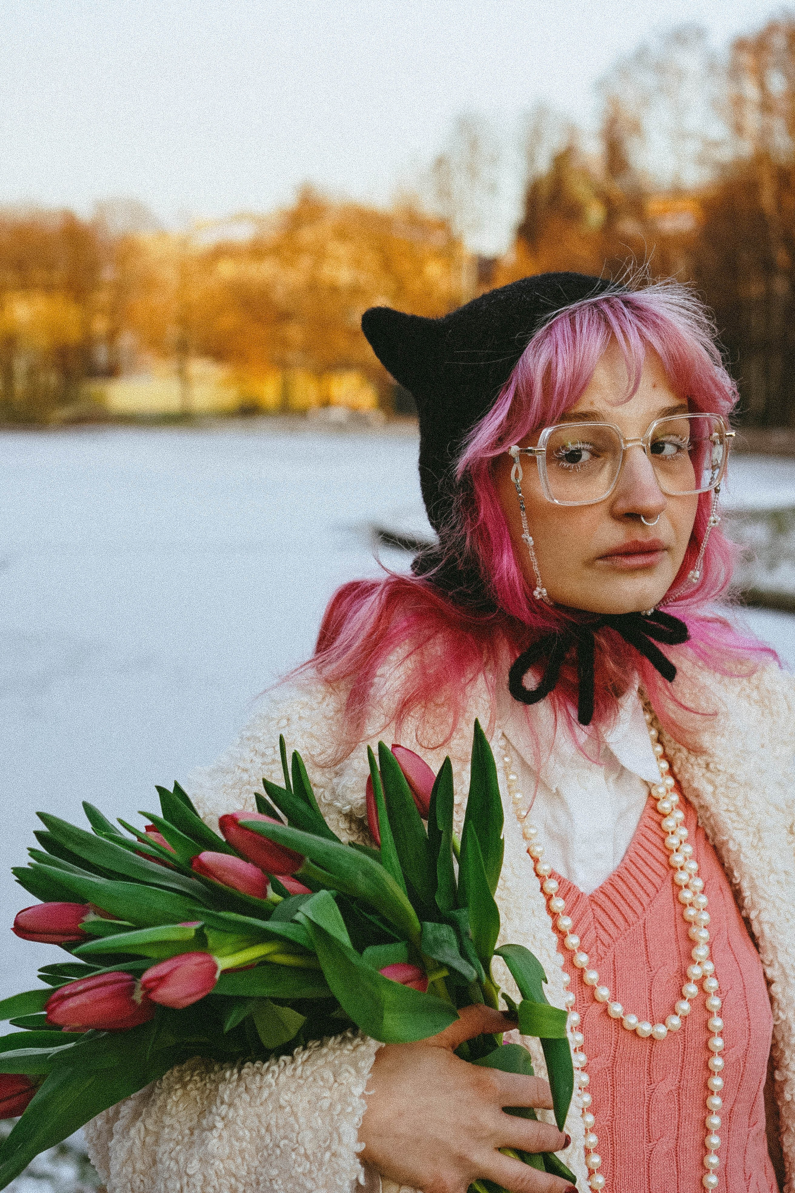 Прогулочная фотосессия с тюльпанами. Профессиональный фотограф, Санкт-Петербург — Виктория Богомолова