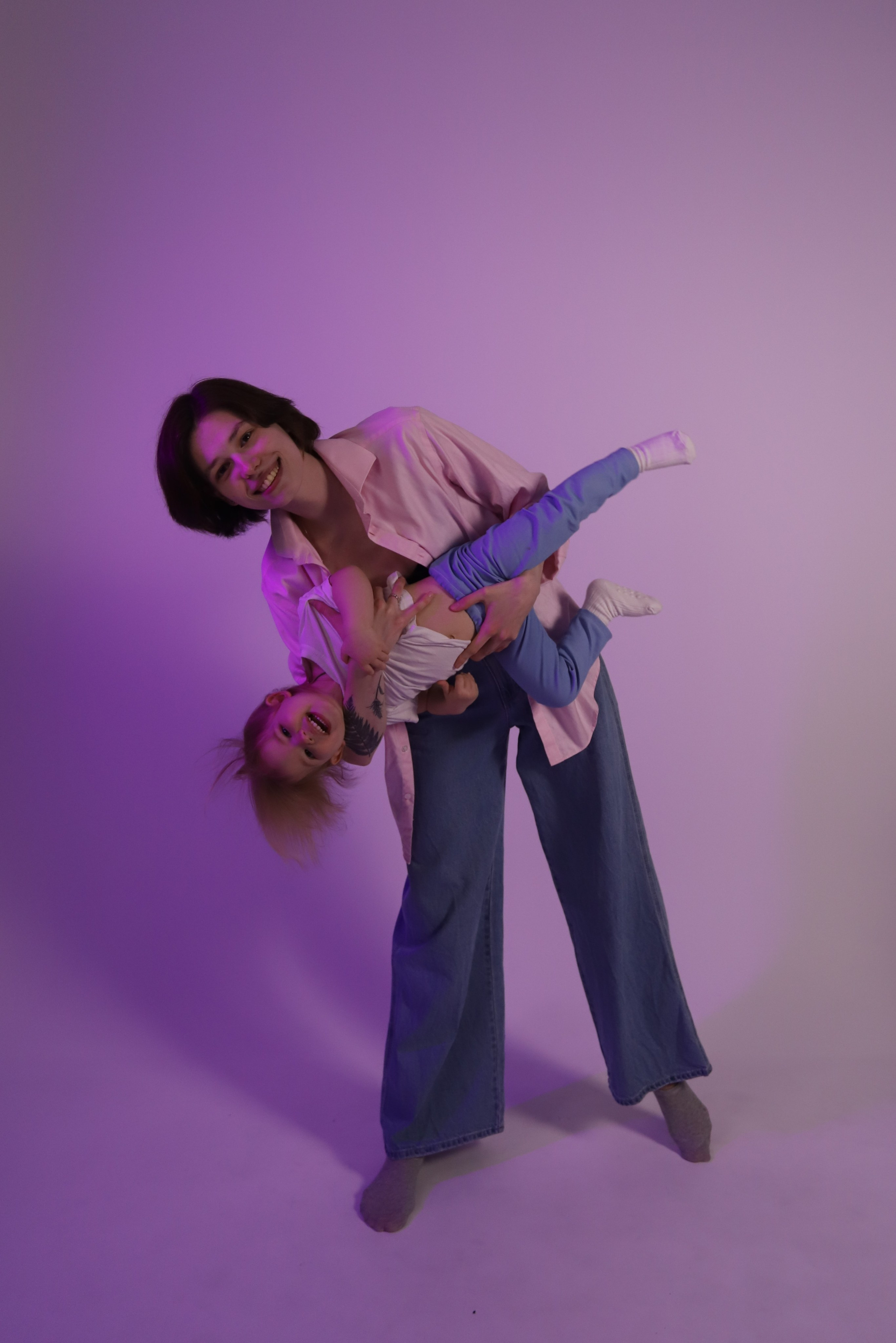 С В Е Т Л А Н А — Н И К О Л А Й — В А С И Л И С А. Фотостудия UPART