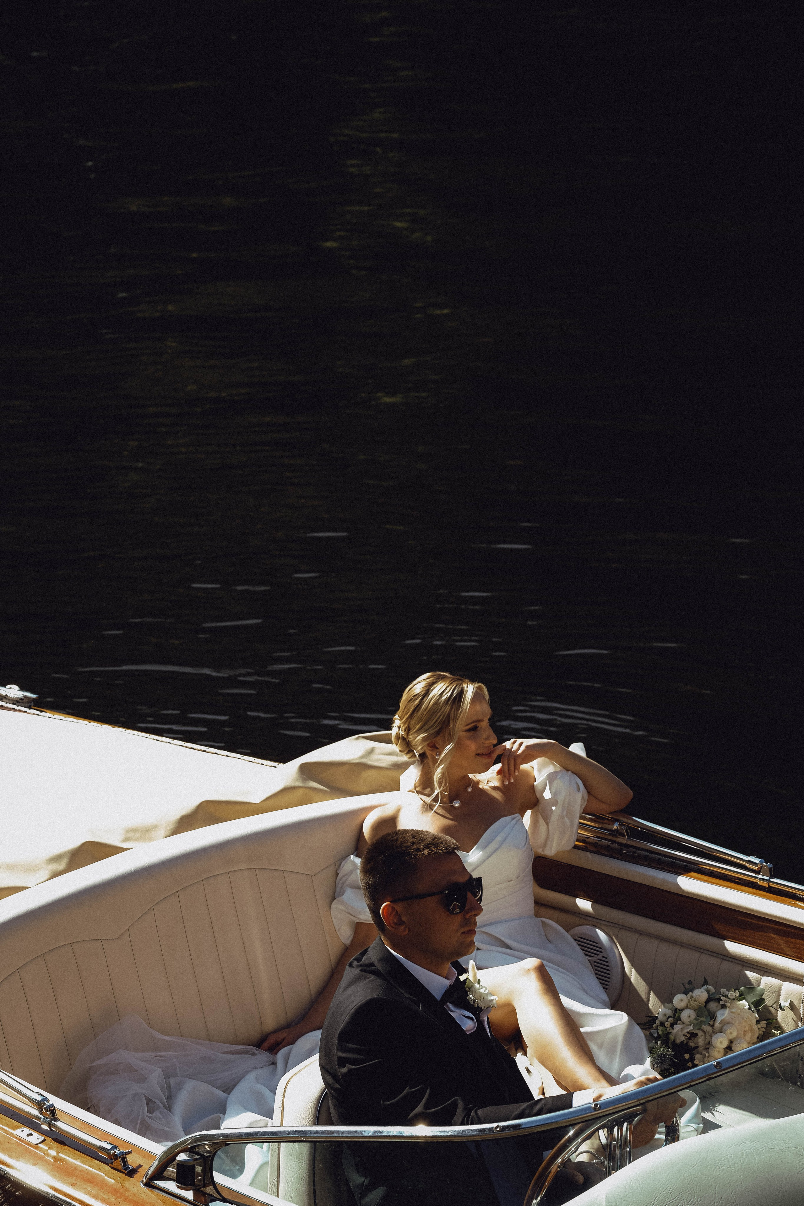 СВАДЕБГНАЯ ПРОГУЛКА ПО КАНАЛ САНКТ-ПЕТЕРБУРГА НА КАТЕРЕ. Профессиональный фотограф, Санкт-Петербург — Виктория Богомолова