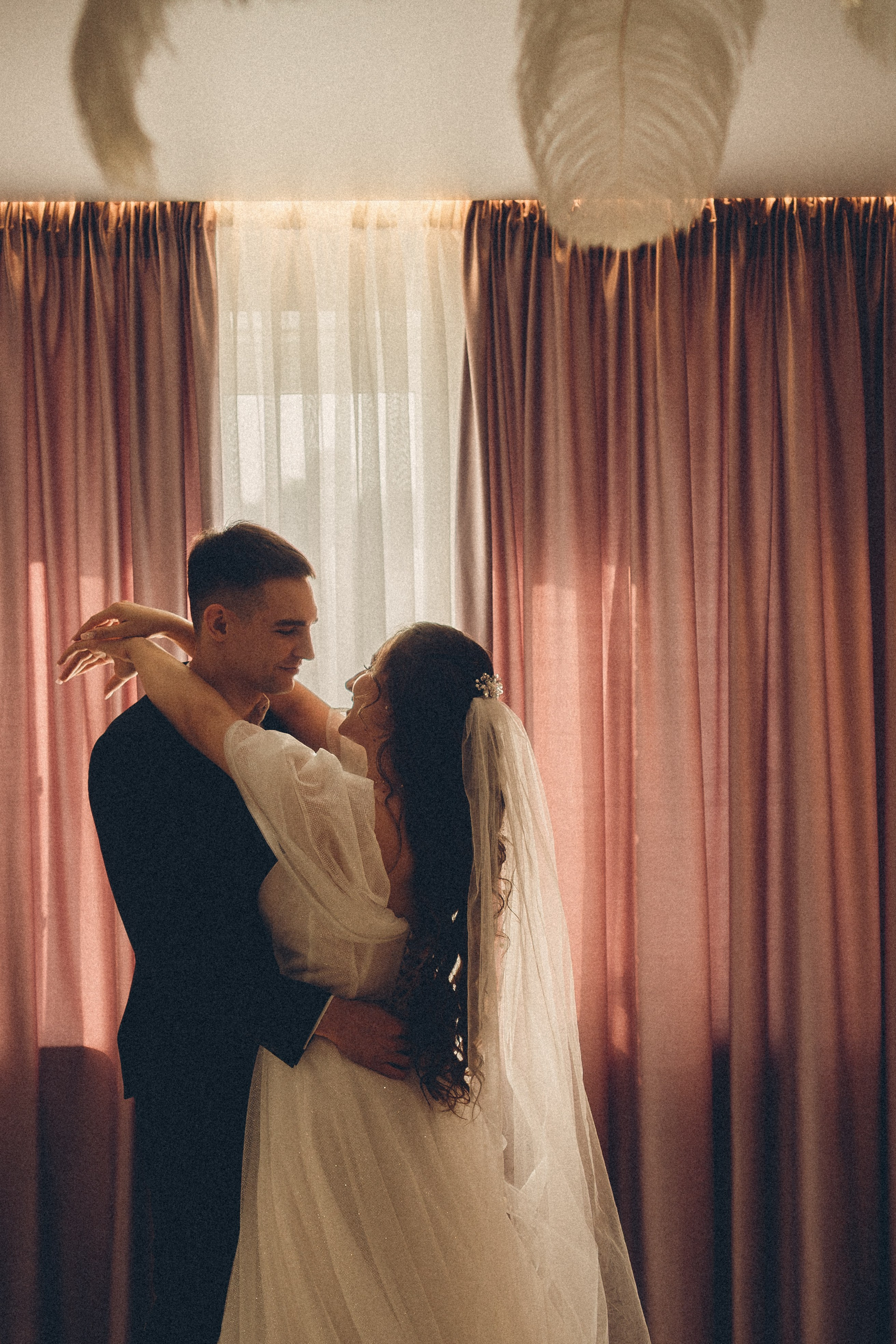 СВАДЕБНАЯ СЬЕМК В ПАРКЕ 300-ЛЕТИЯ. Профессиональный фотограф, Санкт-Петербург — Виктория Богомолова