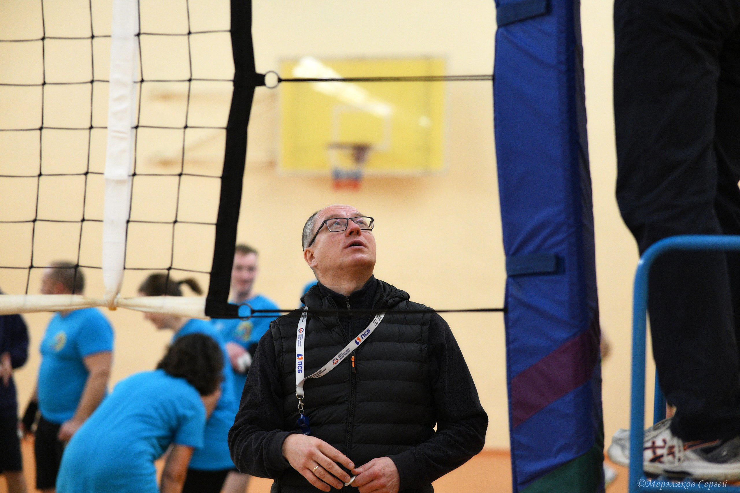 Новогодний турнир по волейболу. Ижевск. 15.12.2023. Спортивный репортажный фотограф в Ижевске Сергей Мерзляков