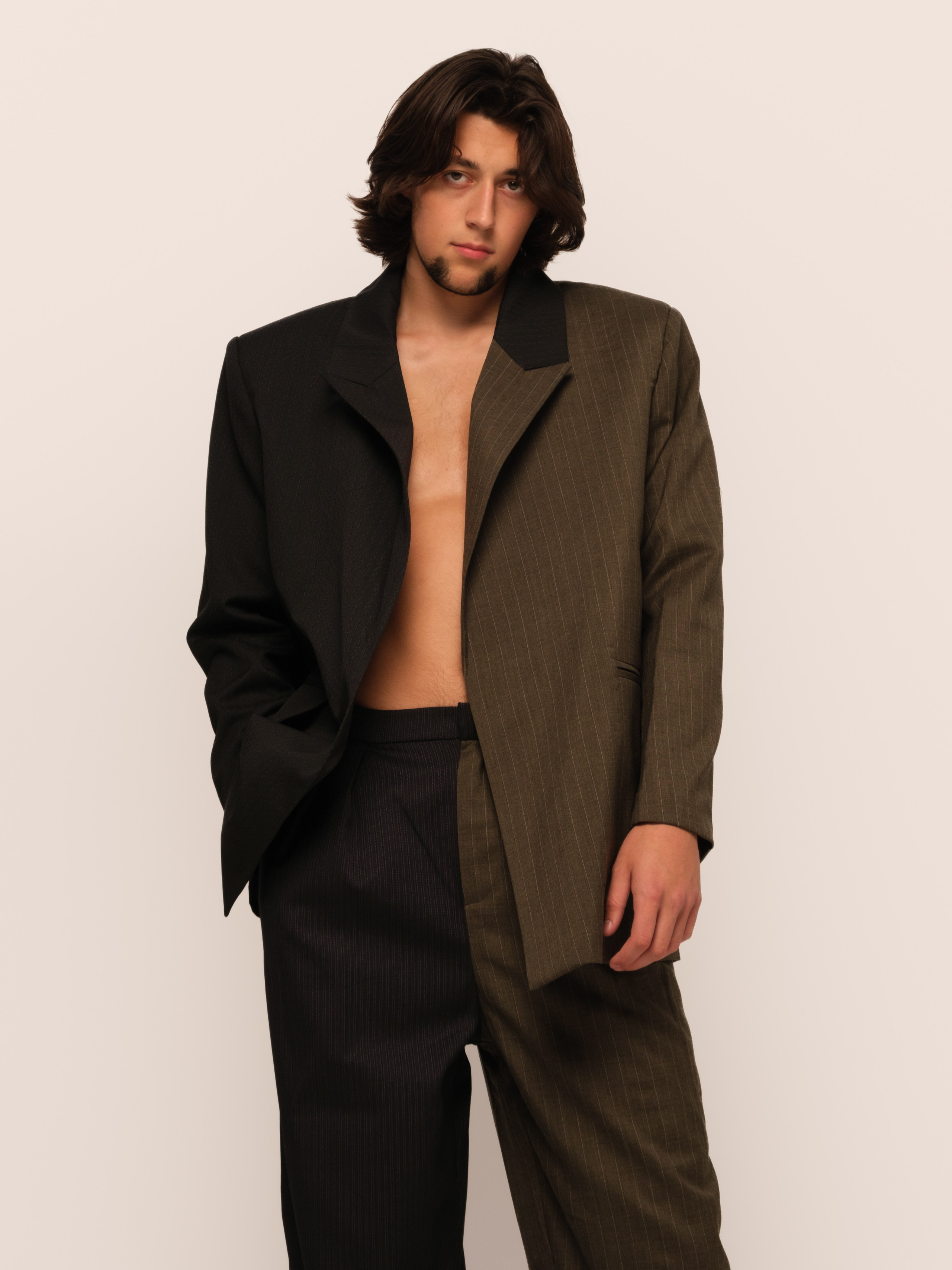 ZHAKOVA BRAND каталог. Мари — фотограф и видеограф из Москвы