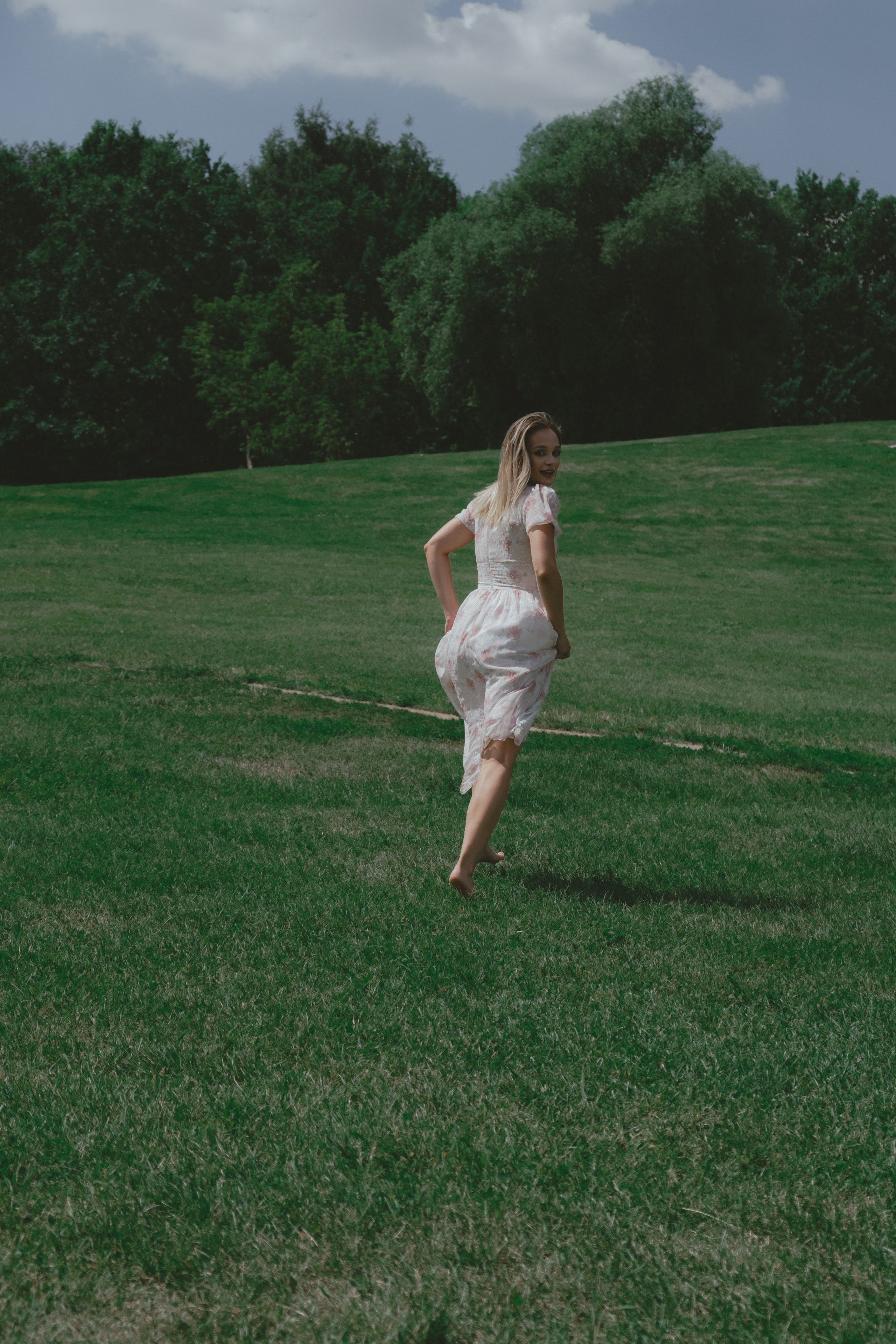 Пиджак и деревянная церковь. Мари — фотограф и видеограф из Москвы