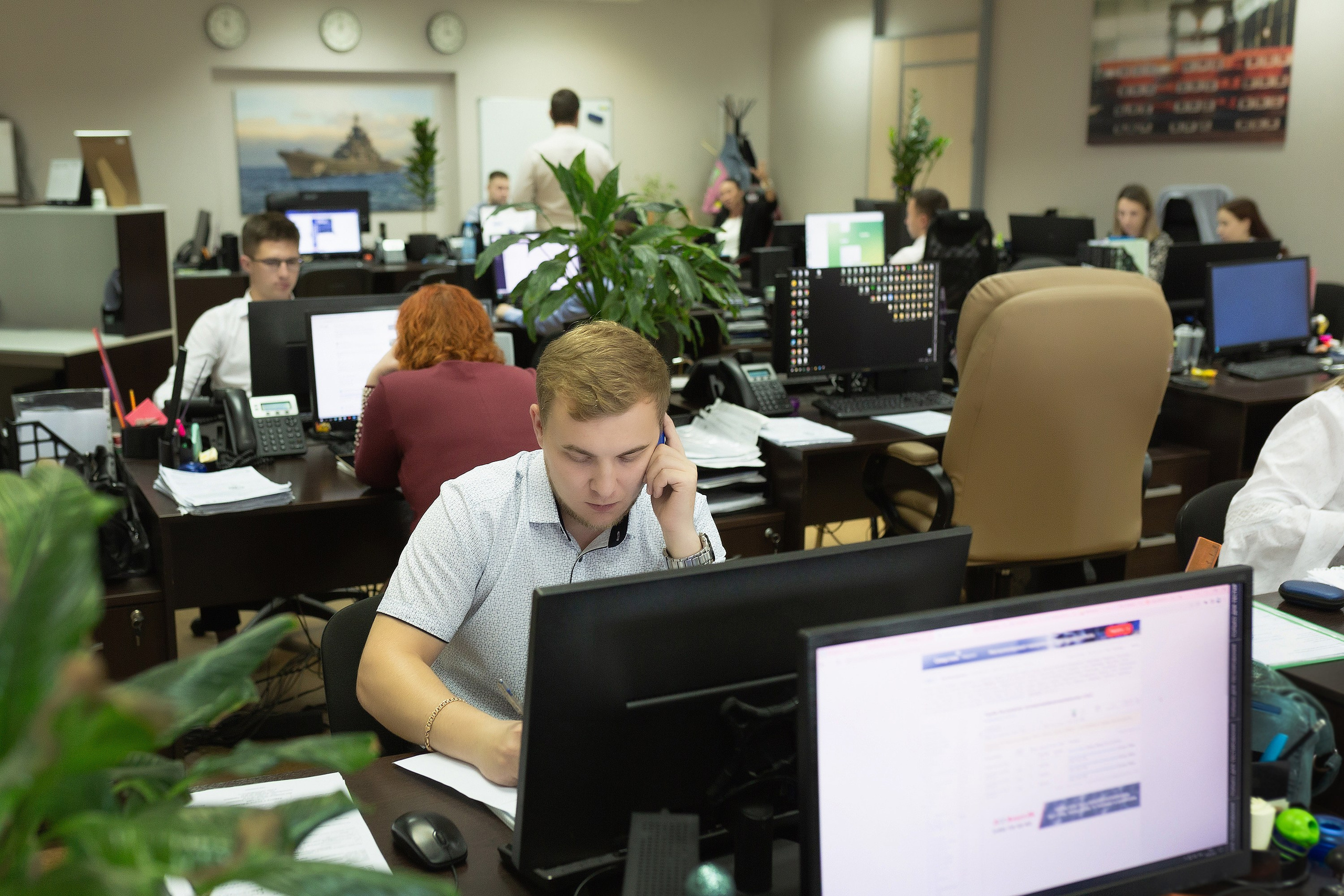 КОММЕРЧЕСКИЕ. Roman Photo