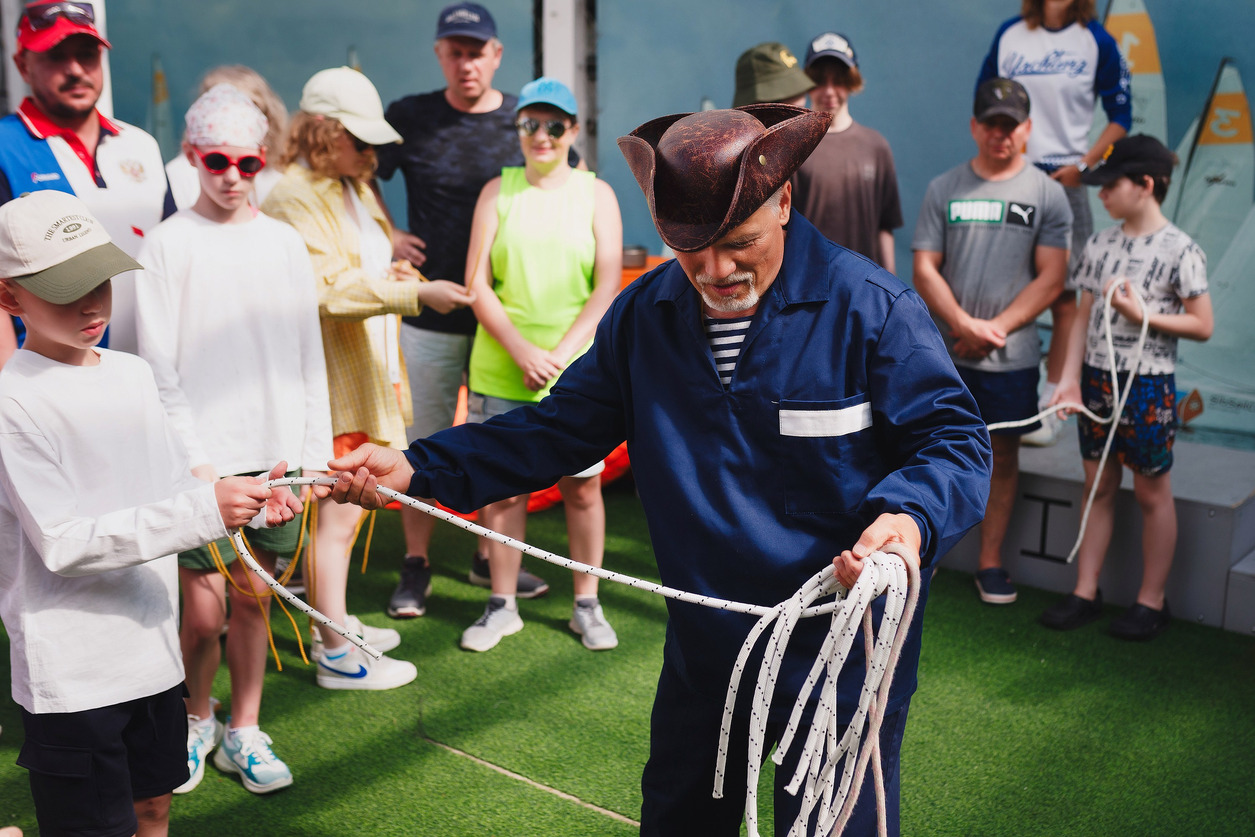 ЯХТИНГ. Roman Photo