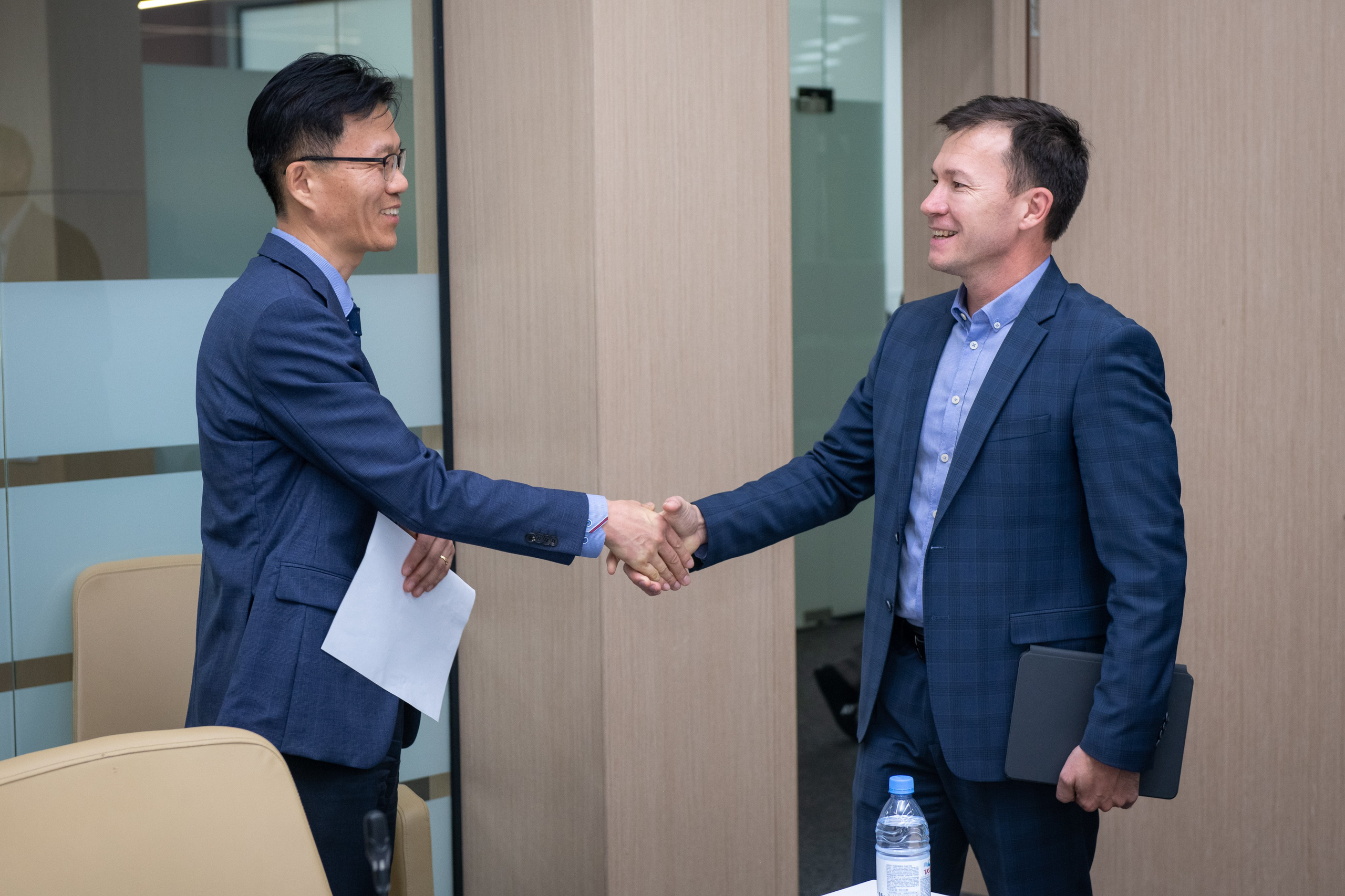 Деловой репортаж. Профессиональный фотограф в Алматы Влад Семёнов