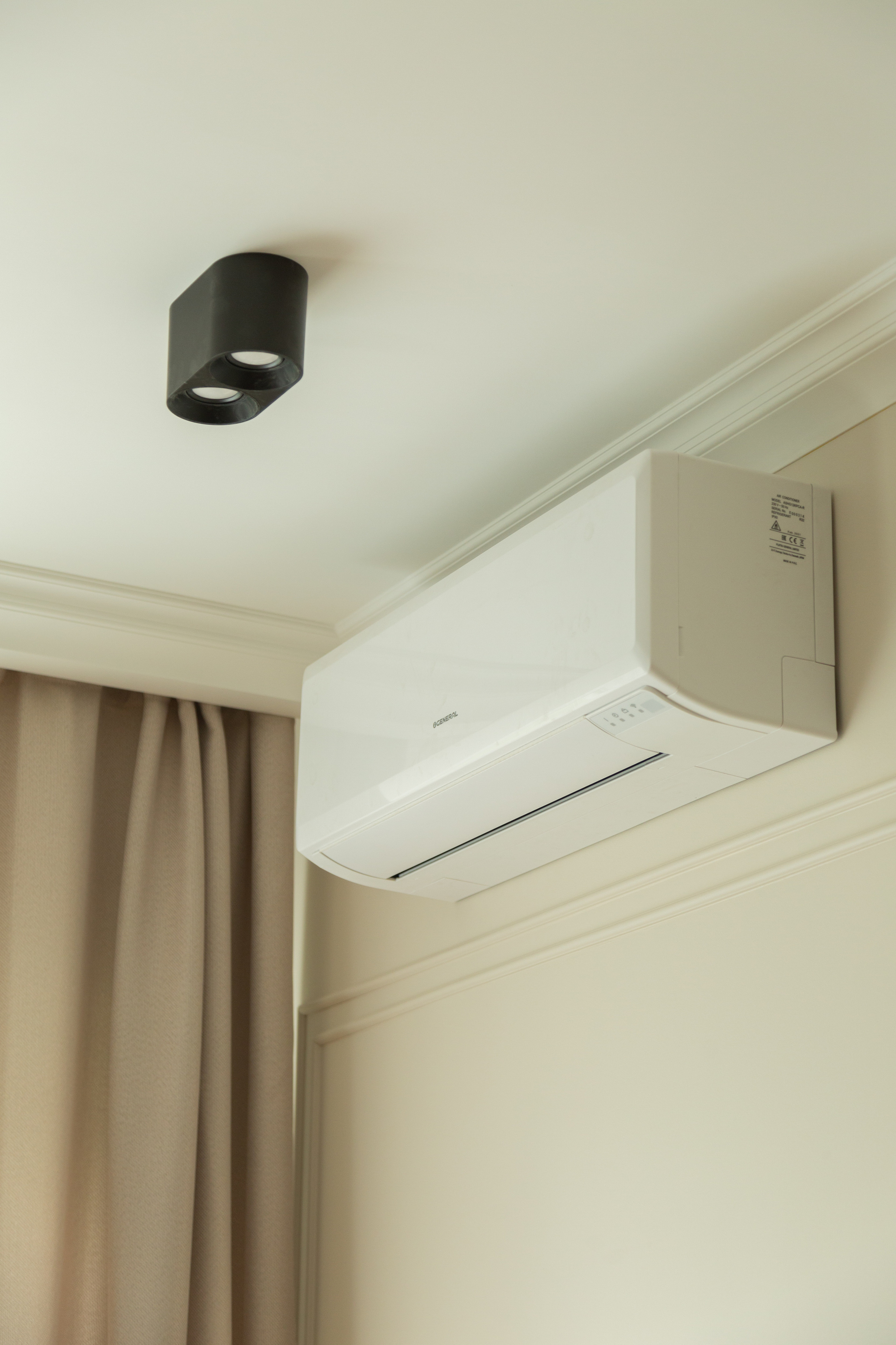 Тверская. Фотограф Ереван Андрей Кукушкин