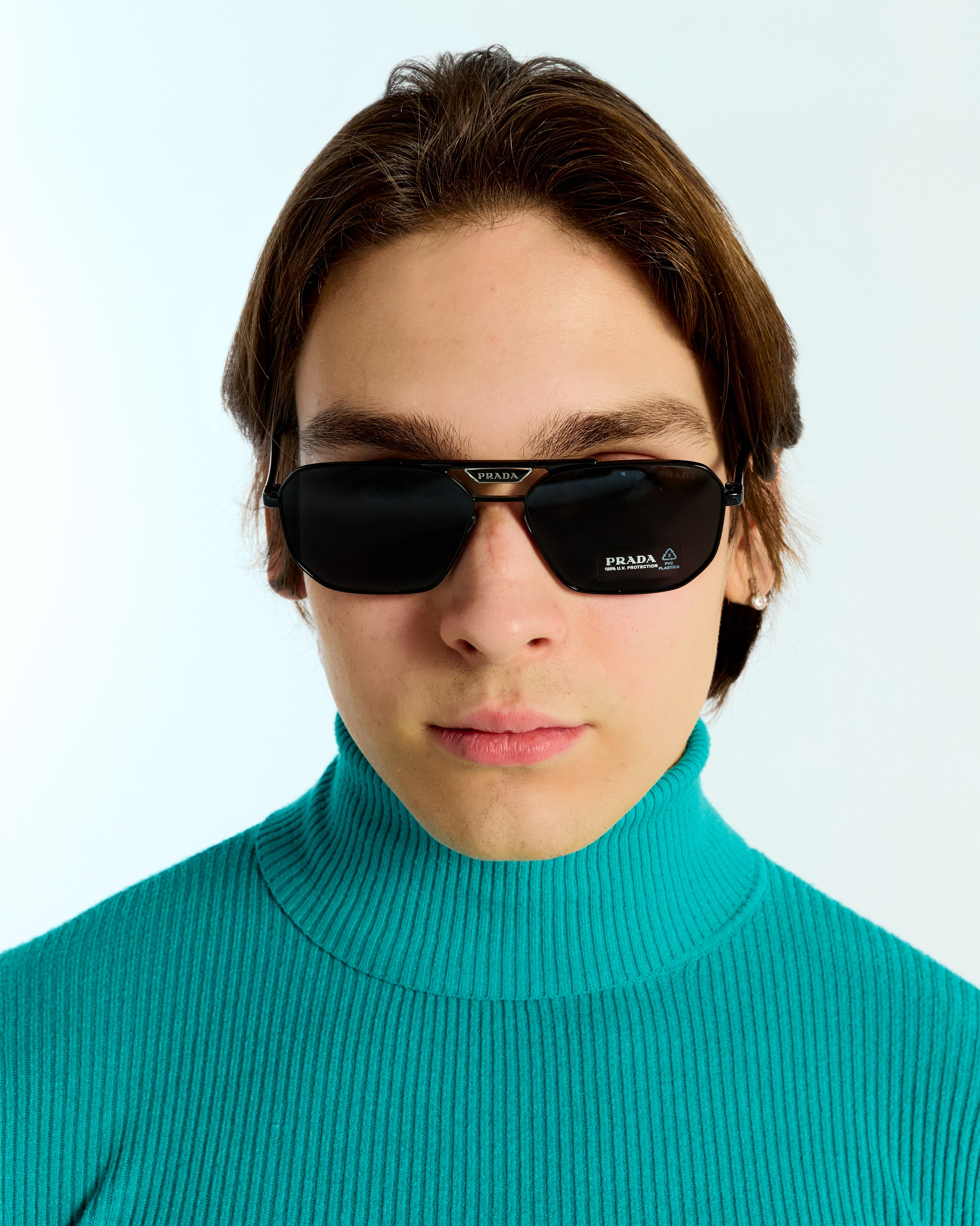 Glazburg optics. Святослав Лебедев | Рекламный фотограф — Коммерческая съемка, Арт-дирекшн, AI-интеграция