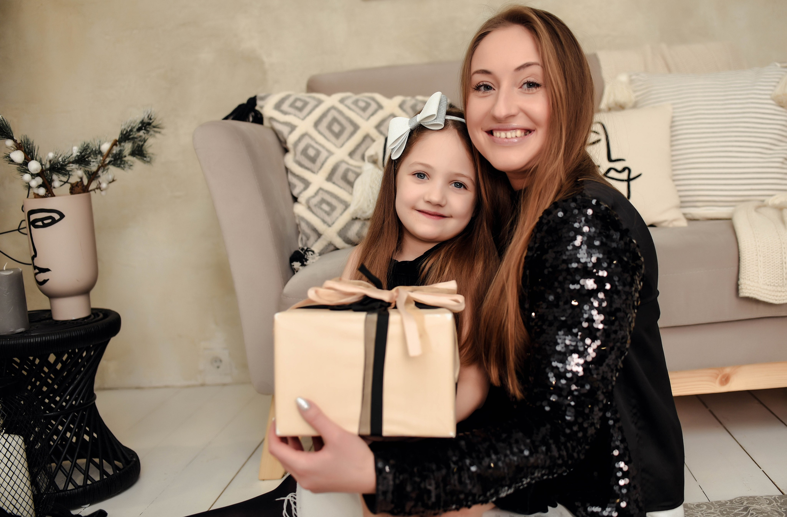 Новогодняя семейная. Свадебный, семейный, детский, контент фотограф в Омске Максим Ильин